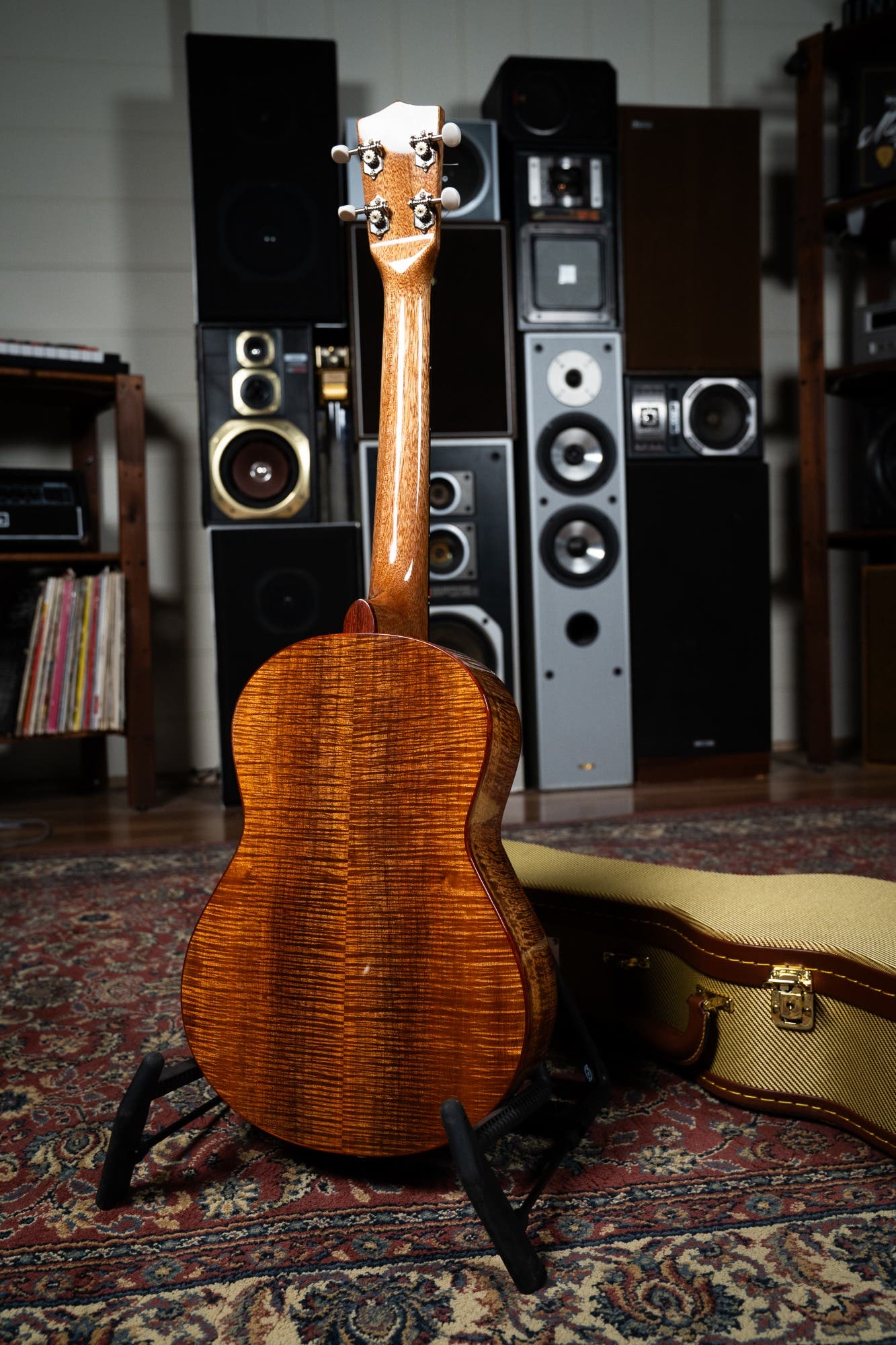 Szabadics Baritone Ukulele #20 w/Case - Western Red Cedar / Blackwood