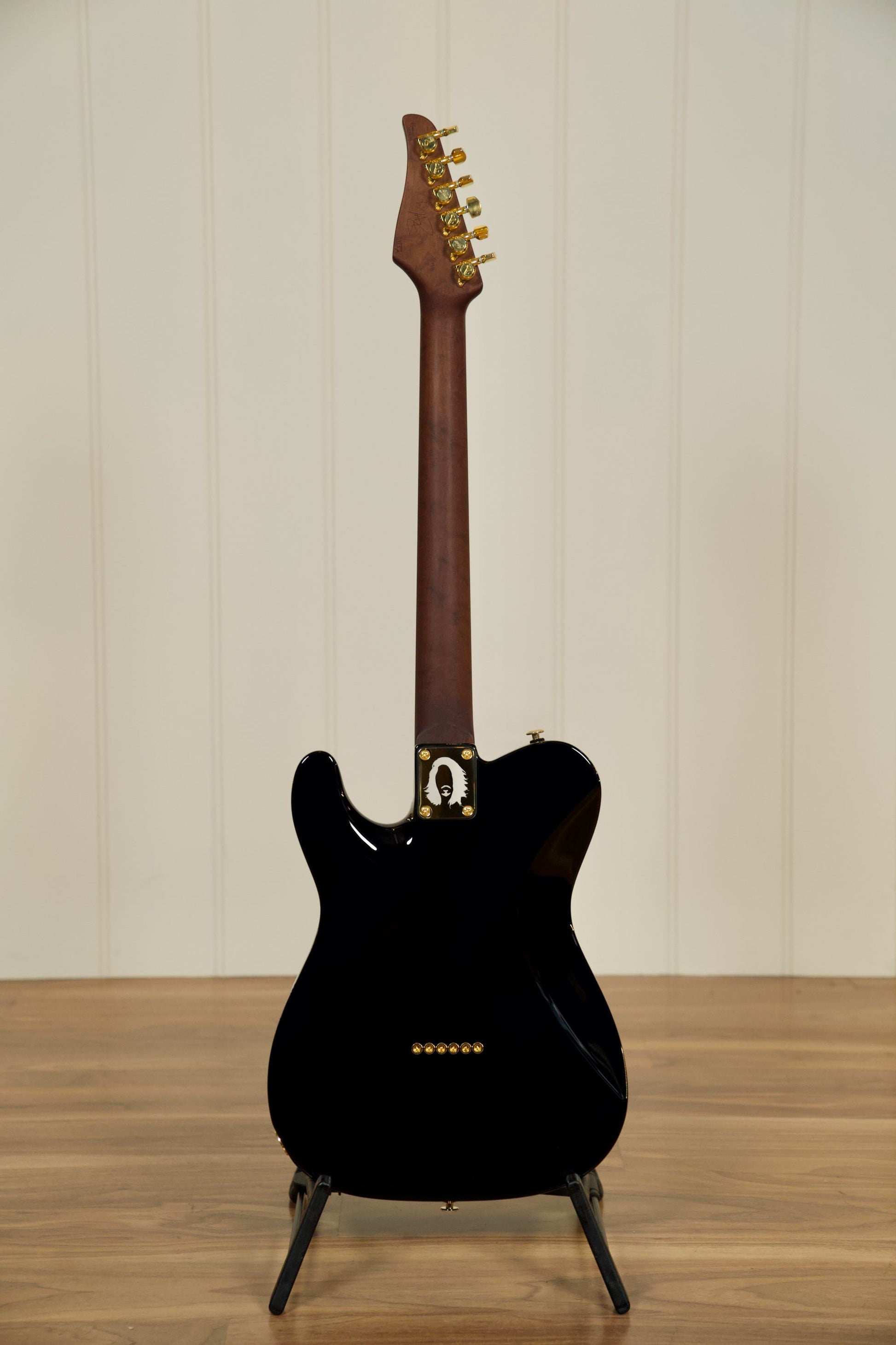 Suhr Mateus Asato Signature Classic T w/Case - Black