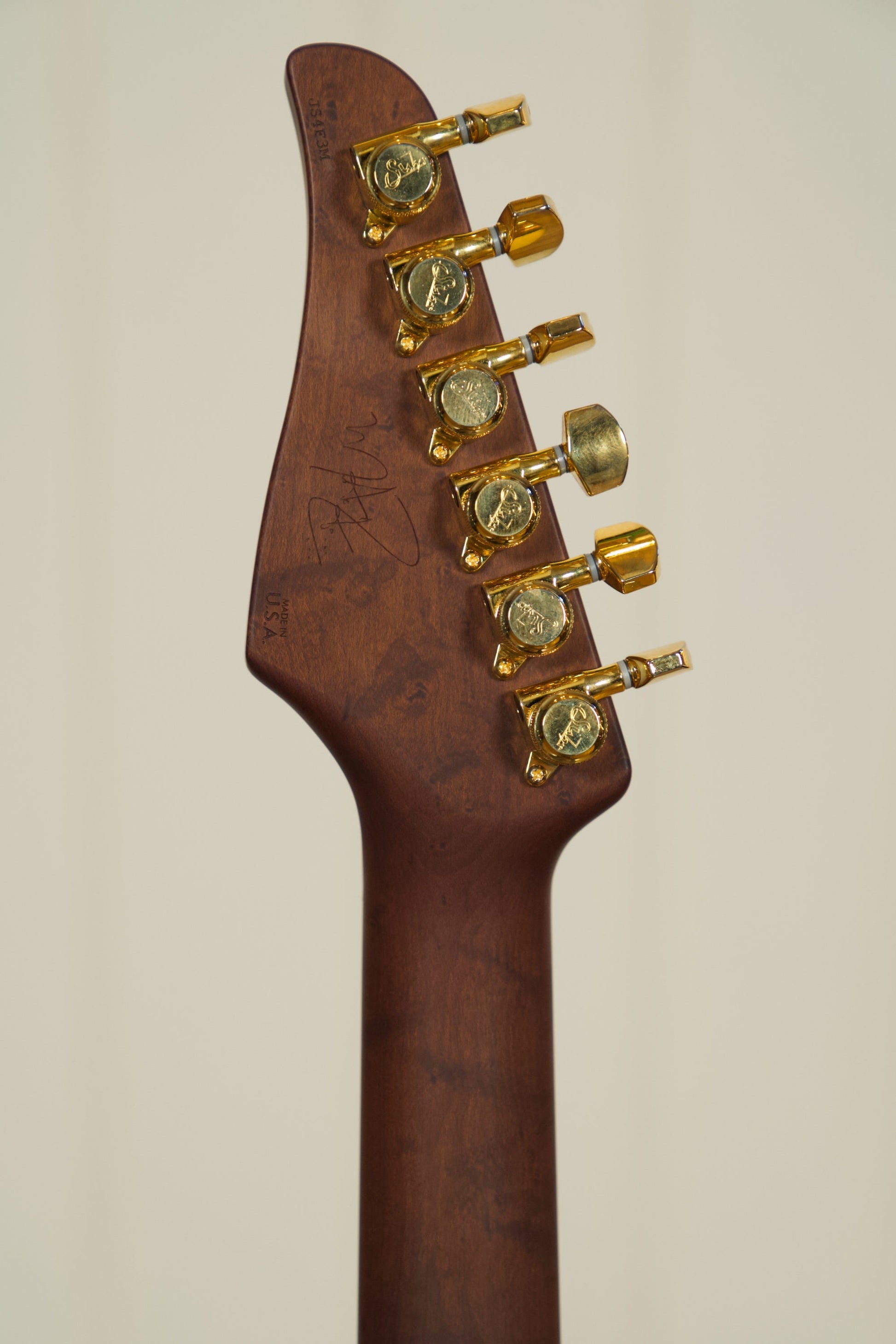 Suhr Mateus Asato Signature Classic T w/Case - Black