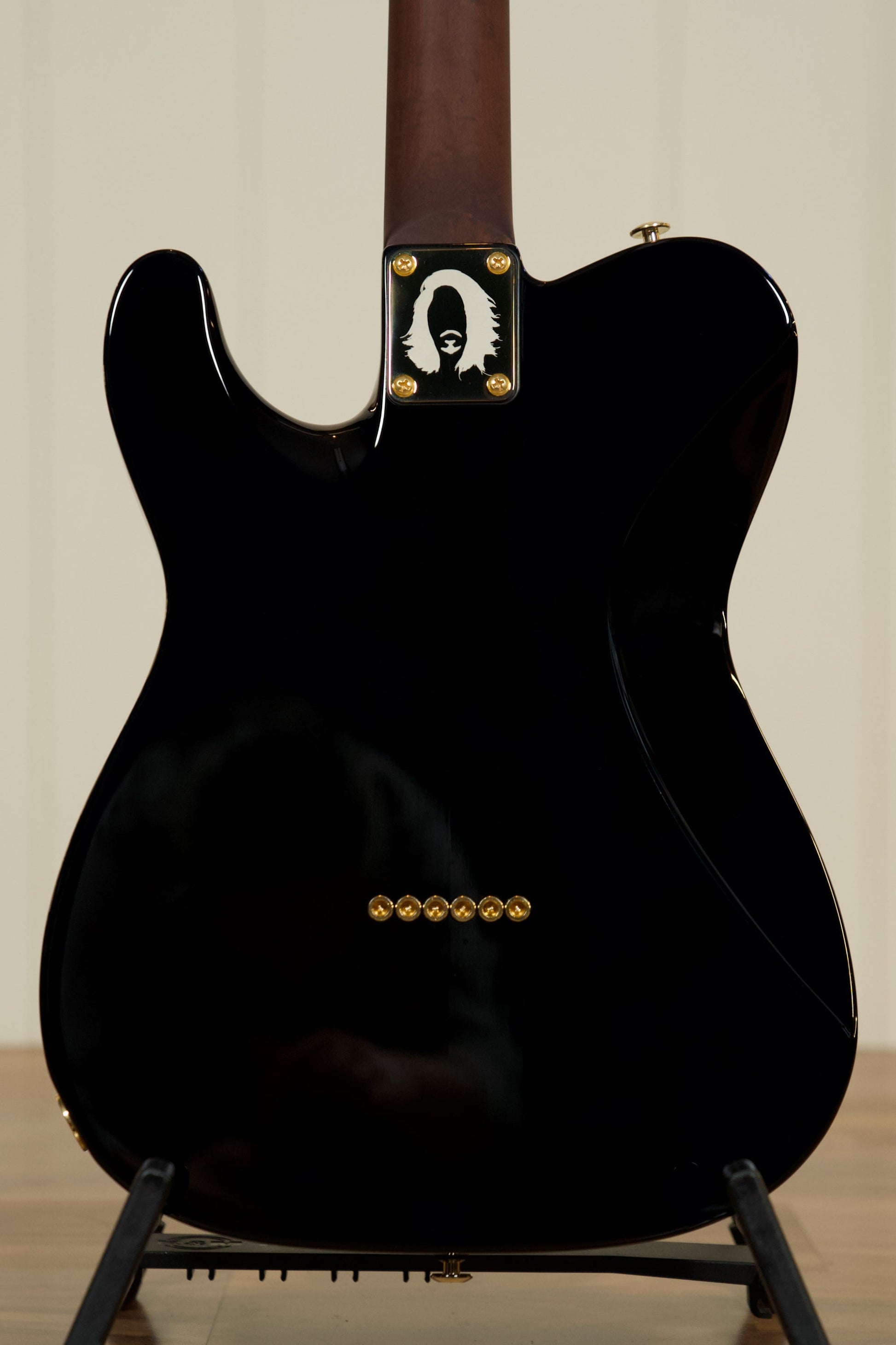 Suhr Mateus Asato Signature Classic T w/Case - Black