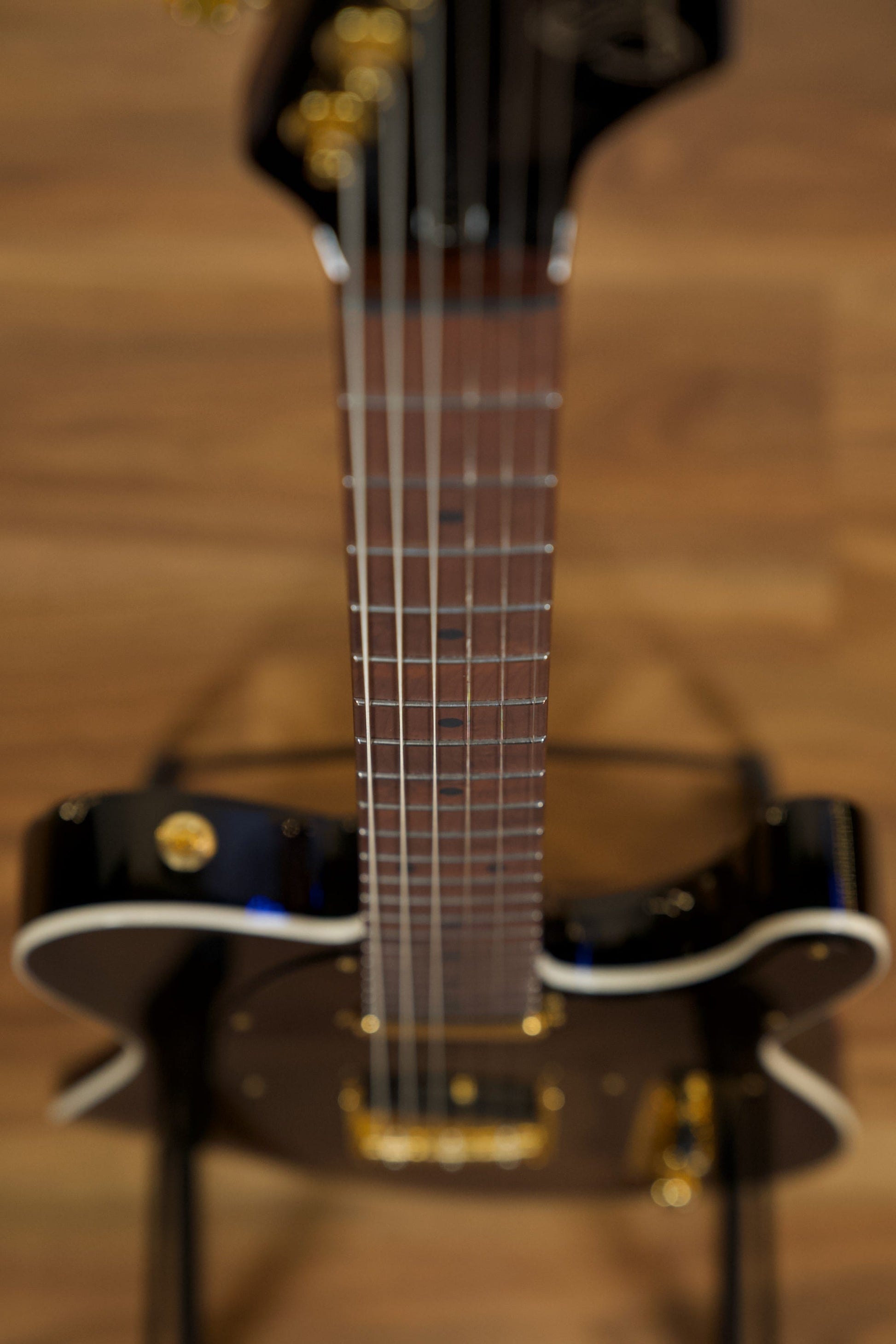 Suhr Mateus Asato Signature Classic T w/Case - Black