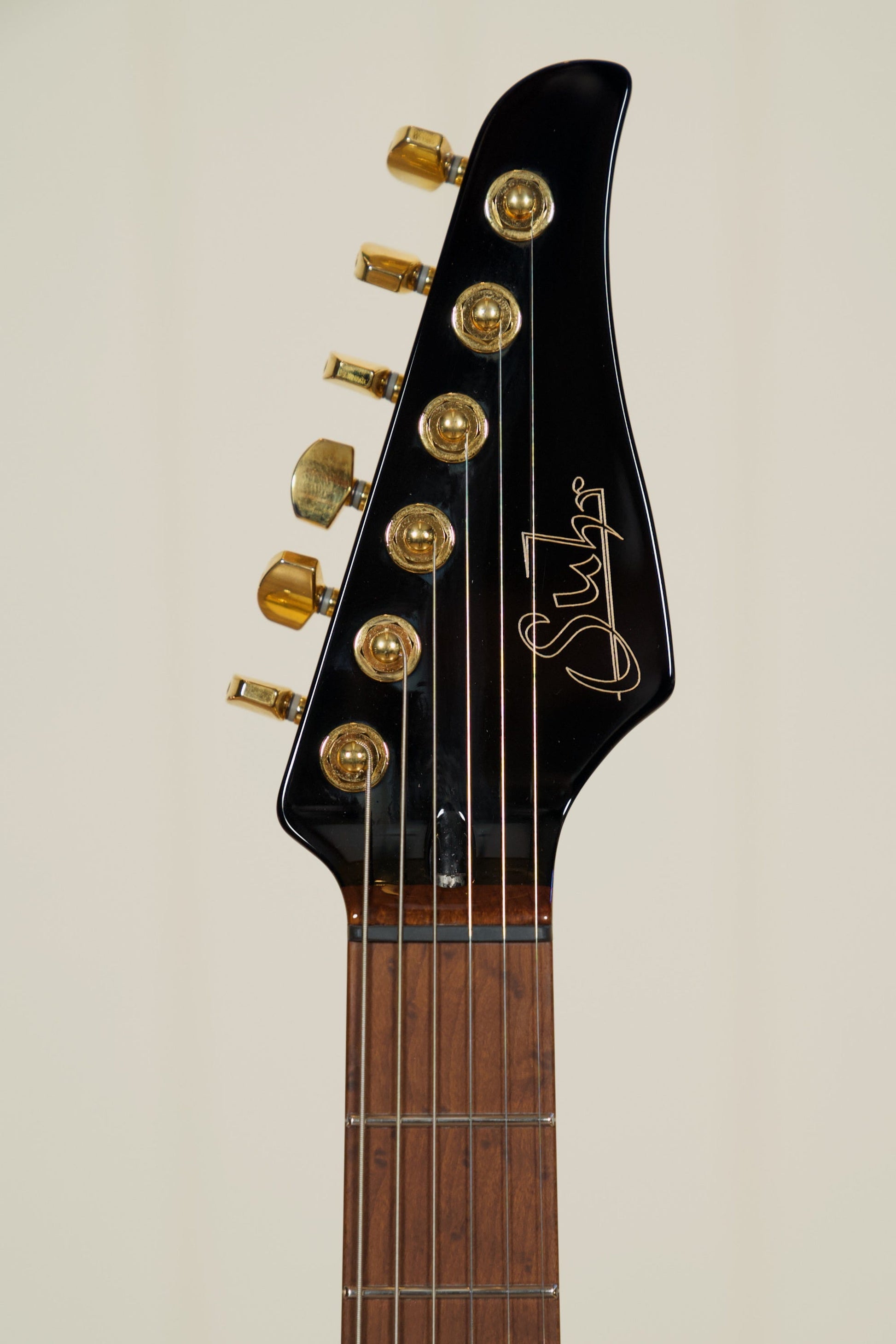 Suhr Mateus Asato Signature Classic T w/Case - Black