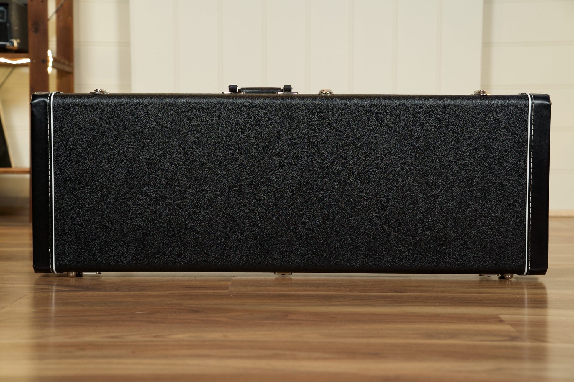 Suhr Mateus Asato Signature Classic T w/Case - Black