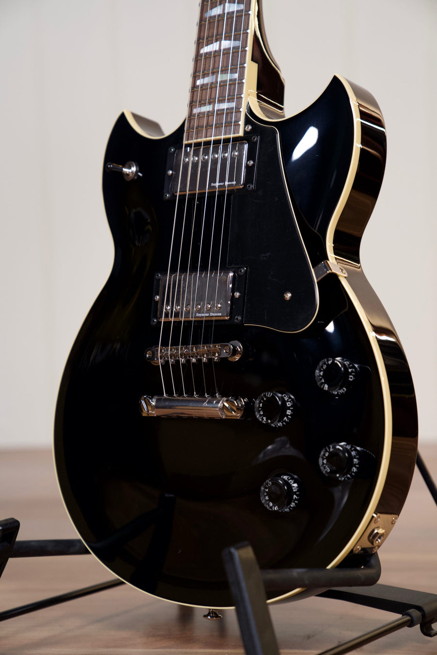 Yamaha SG1820 Electric Guitar w/Case - Black (Made in Japan)