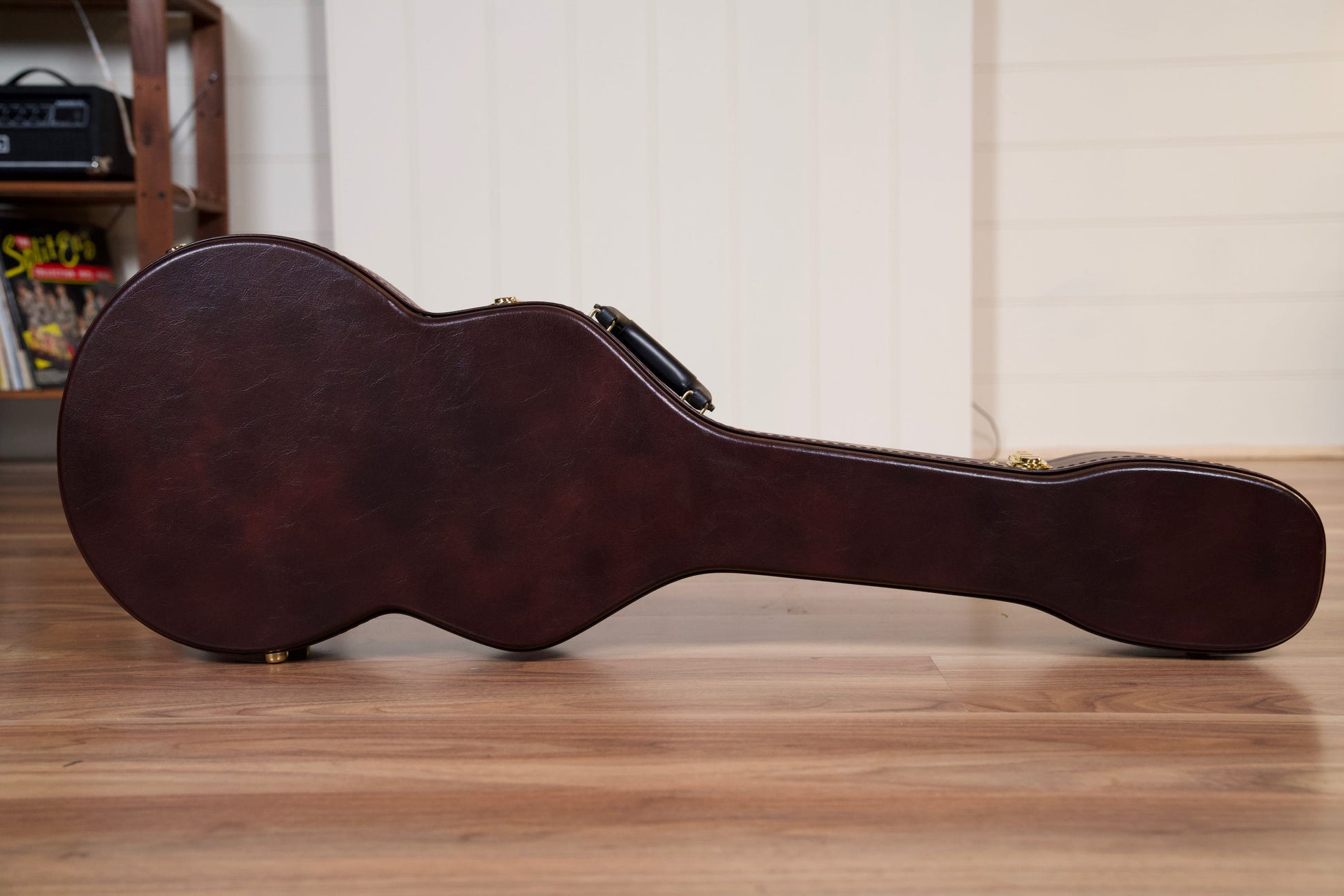 Yamaha SG1820 Electric Guitar w/Case - Black (Made in Japan)