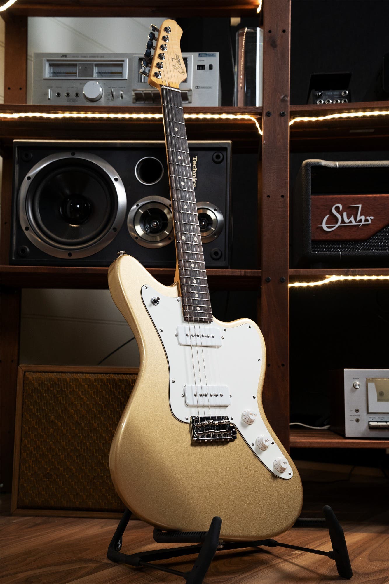 Suhr Classic JM Pro Electric Guitar - Gold RW (S-90 Pickups / 510 Tremolo)