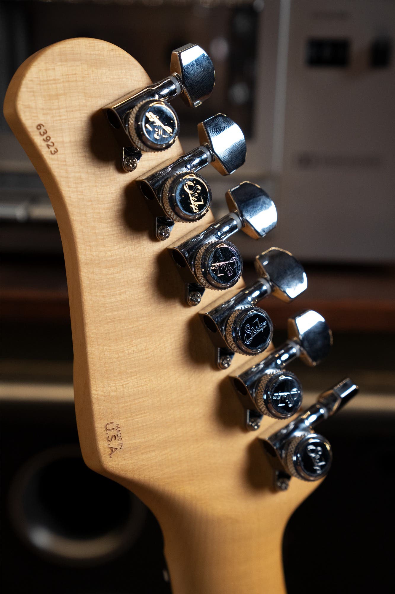 Suhr Classic JM Pro Electric Guitar - Gold RW (S-90 Pickups / 510 Tremolo)