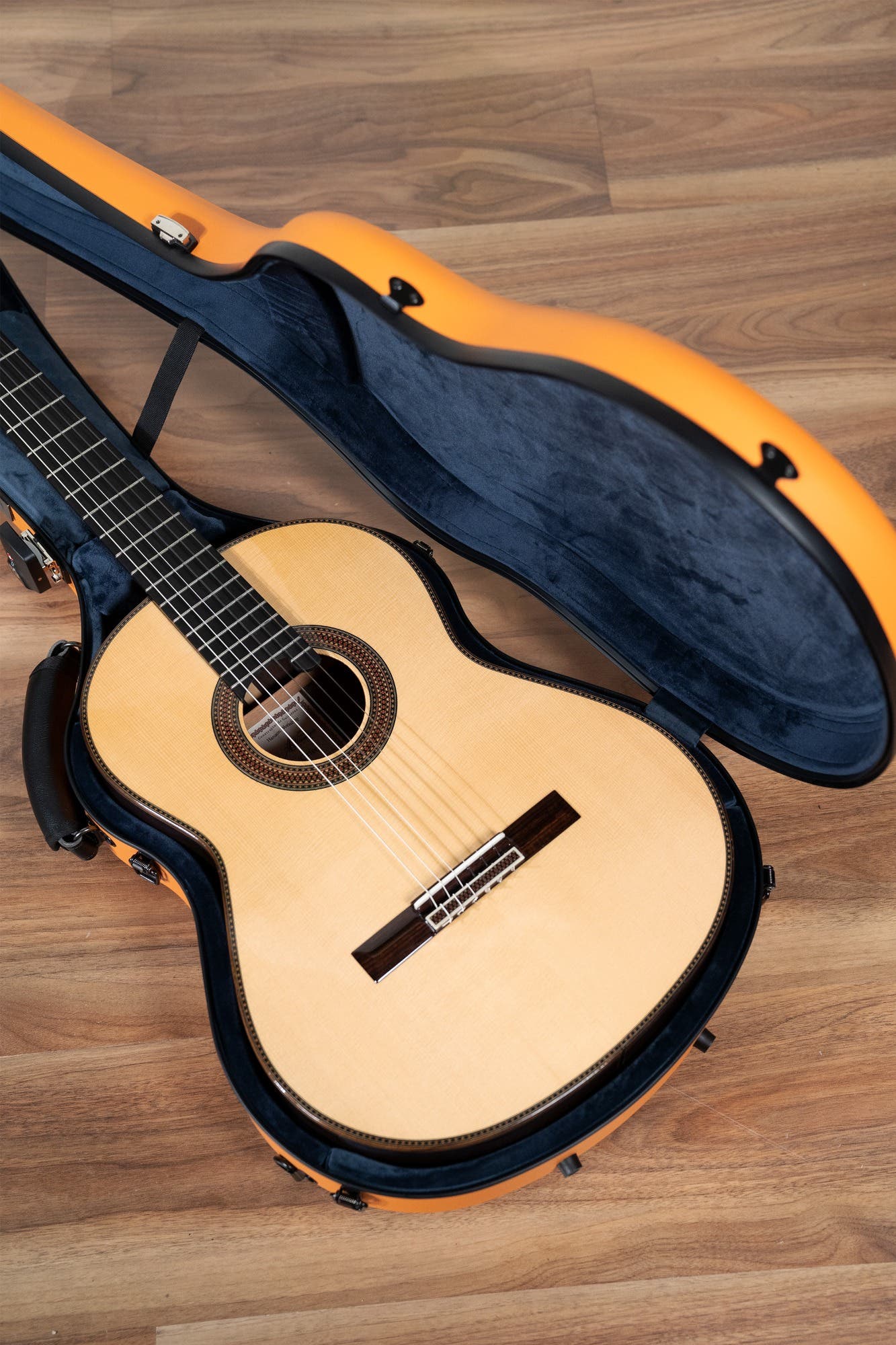 Altamira Guitars L'Orfeo SR Concert Level Classical Guitar w/Case - Solid Spruce / Rosewood