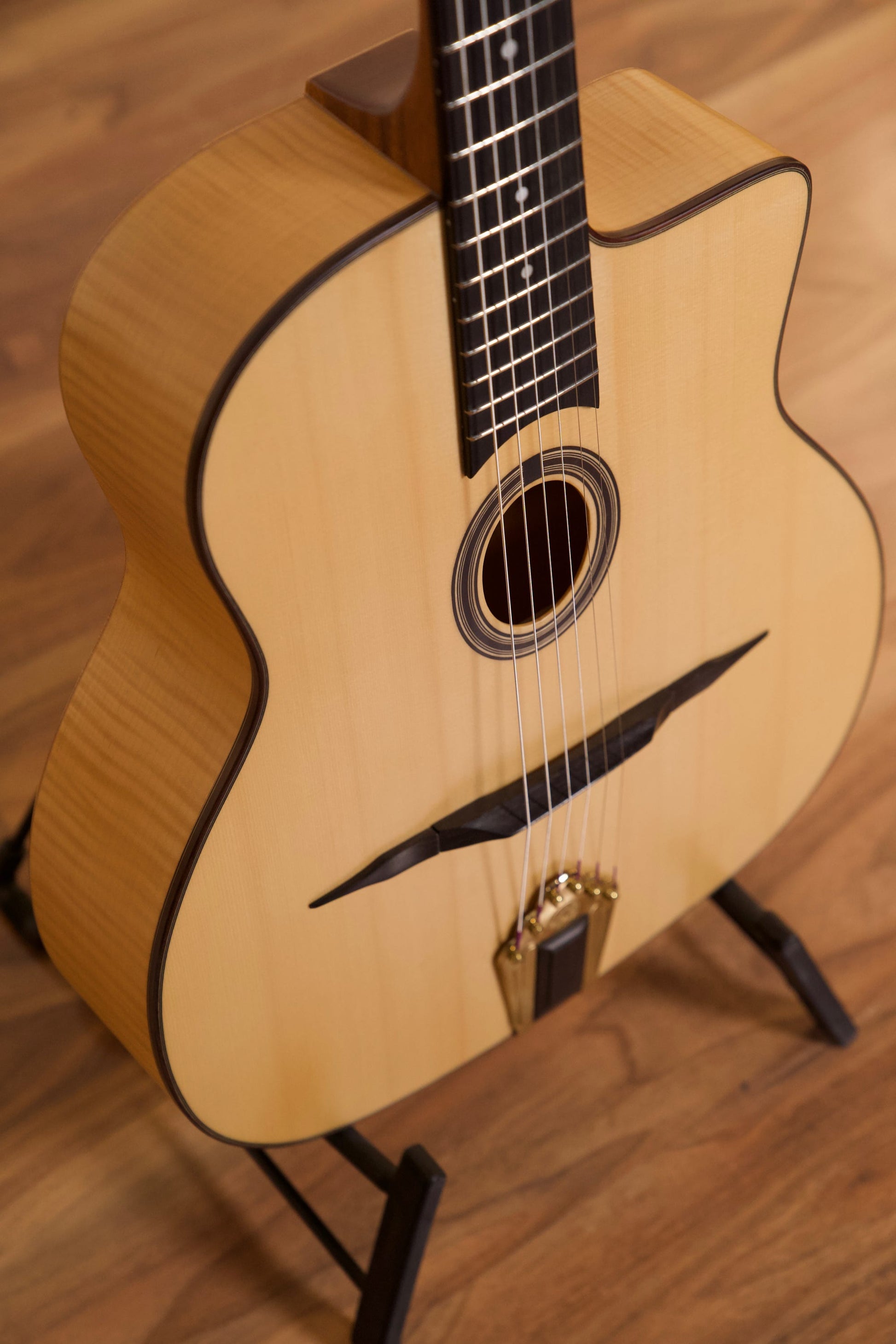 Altamira Guitars Model M Solid-Top Gypsy Jazz Guitar w/Padded Bag - Spruce/Maple