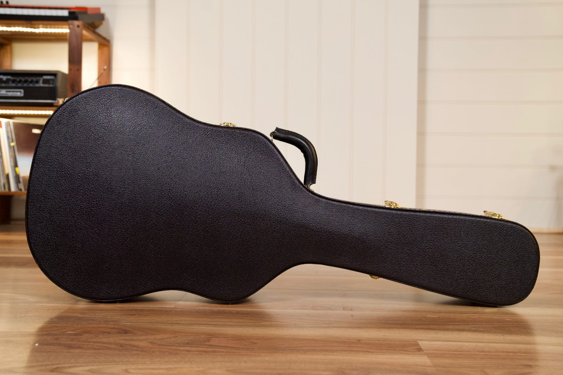 Martin Modern Deluxe 000-28MD Acoustic Guitar w/Case