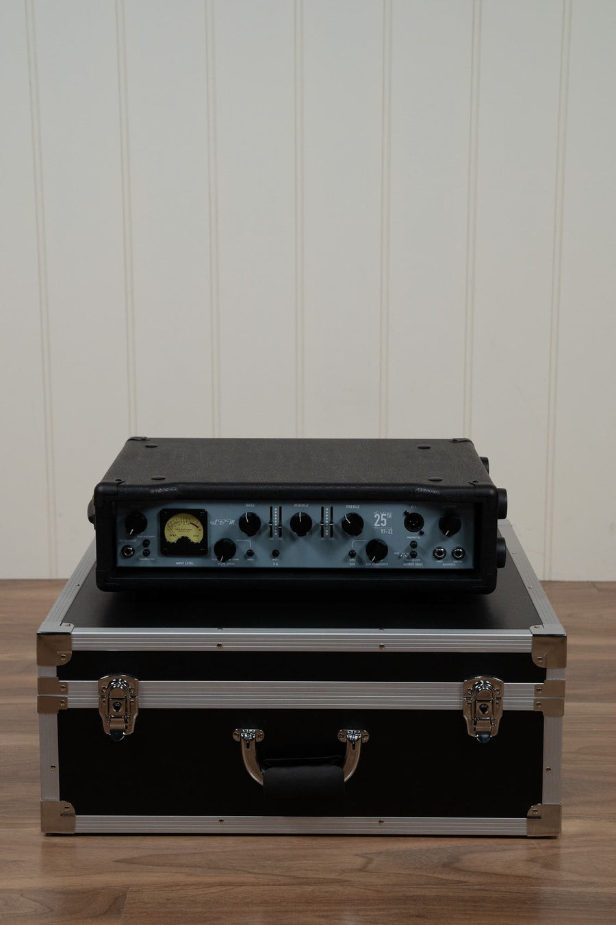 Ashdown ABM400 25th Anniversary Edition Bass Amp (Made in UK) - One Only