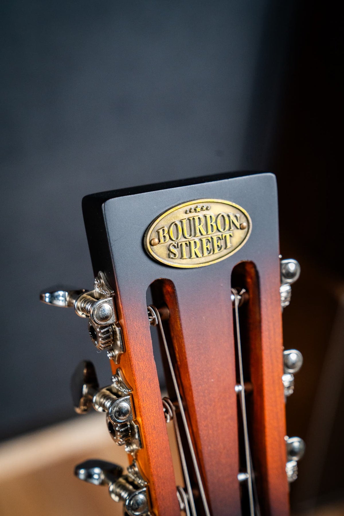 Bourbon Street BSR-LSA-MS-E 'Louisiana' Single Cone Resonator w/Pickup + Case
