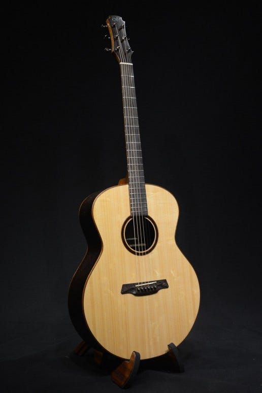 Maestro Cardinal RAFFLES WE Acoustic Electric Guitar w/Gigbag