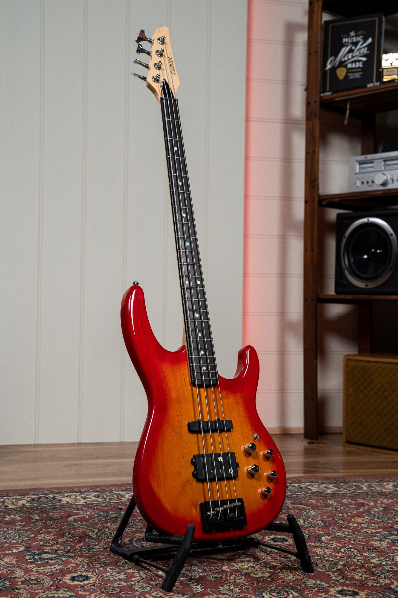 Carvin LB20 Custom Active Bass w/Case - Cherry Sunburst - Pre-Owned