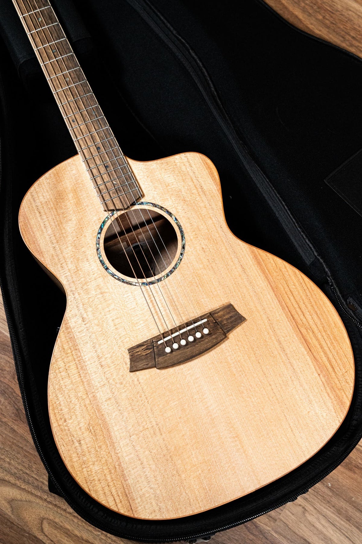 Cole Clark CCSAN1EC-BM Studio GA Acoustic Guitar - Bunya / Maple