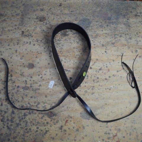 Colonial Leather Padded Banjo Cradle Strap - Black