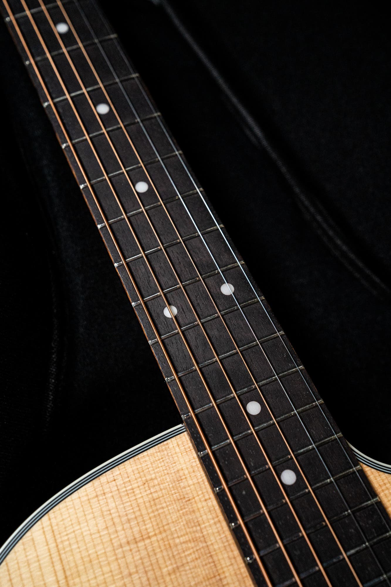 Cort L500E Acoustic Electric Guitar Package w/Gigbag - Open Pore Natural