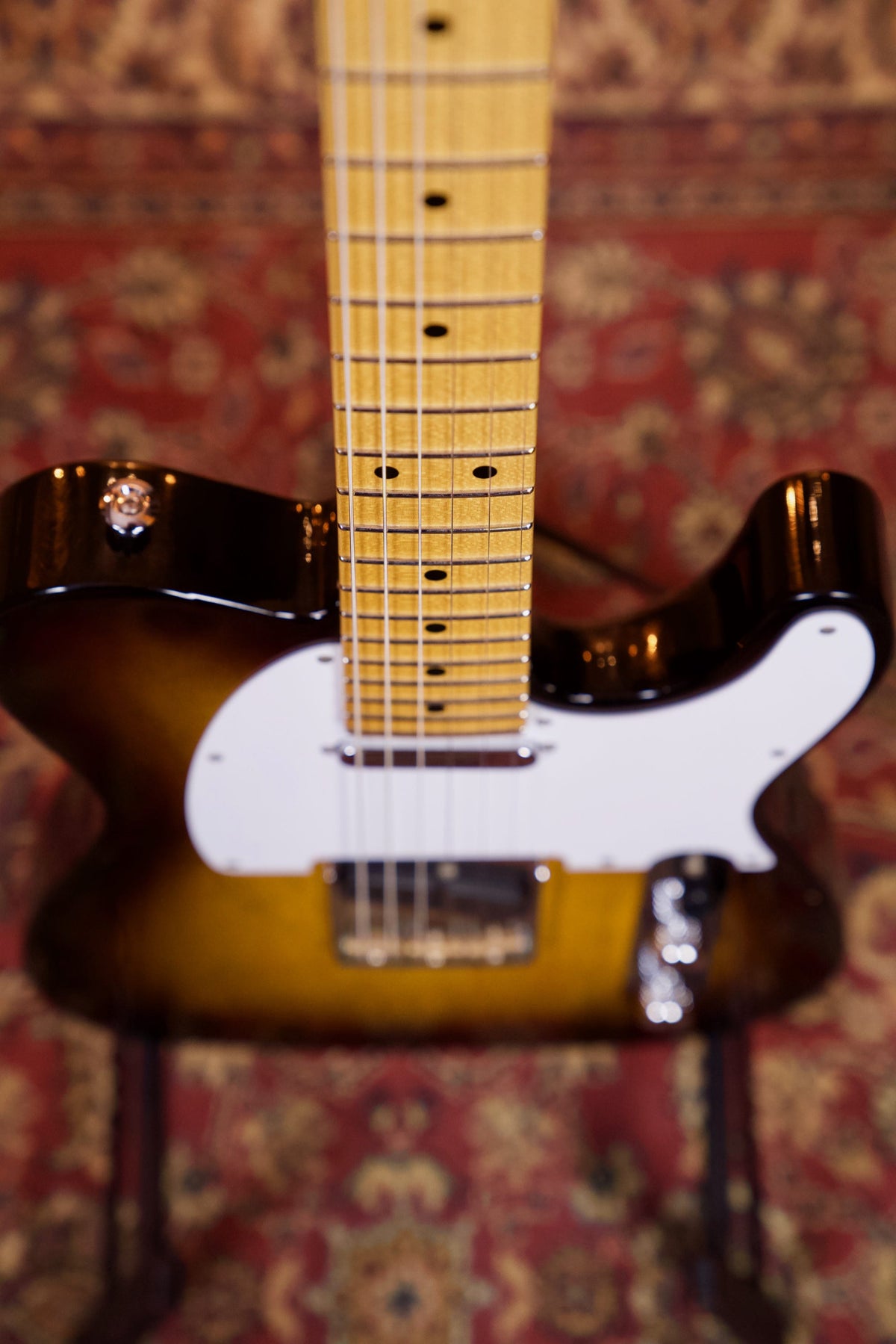 Suhr Classic T Antique Electric Guitar - 2-Tone Sunburst MN