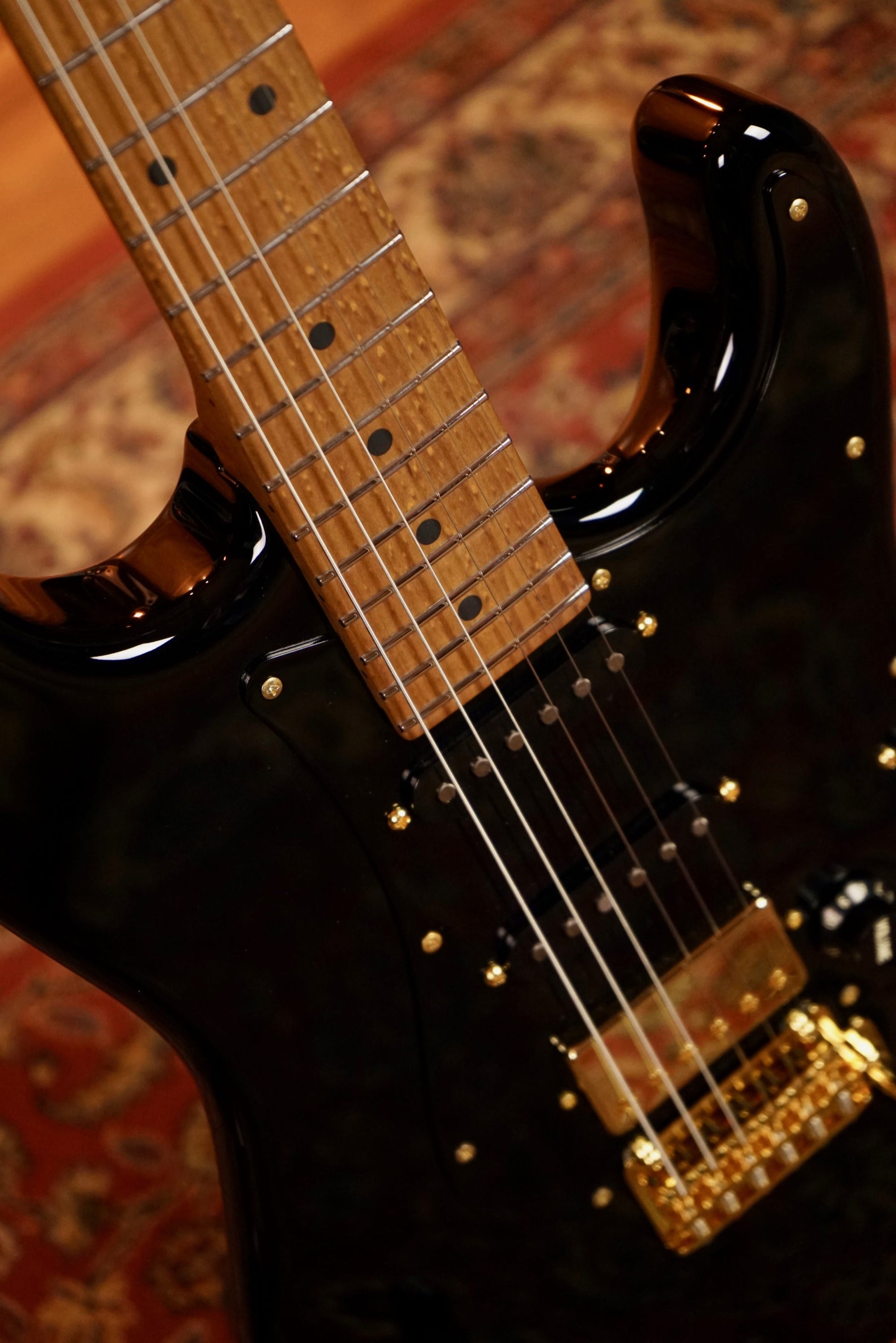 Suhr Mateus Asato Classic S Antique Signature Guitar - Classic Black