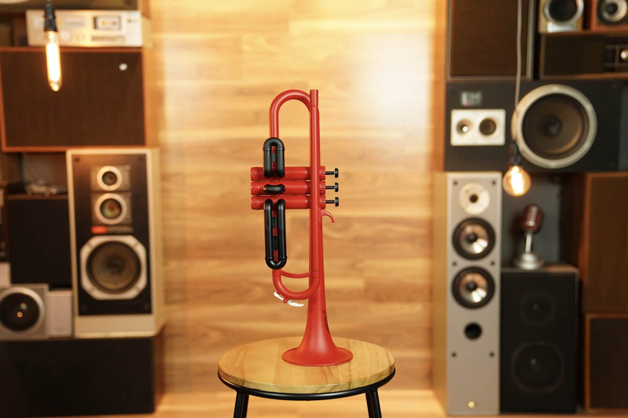 Zo Plastic Trumpet - Racing Red