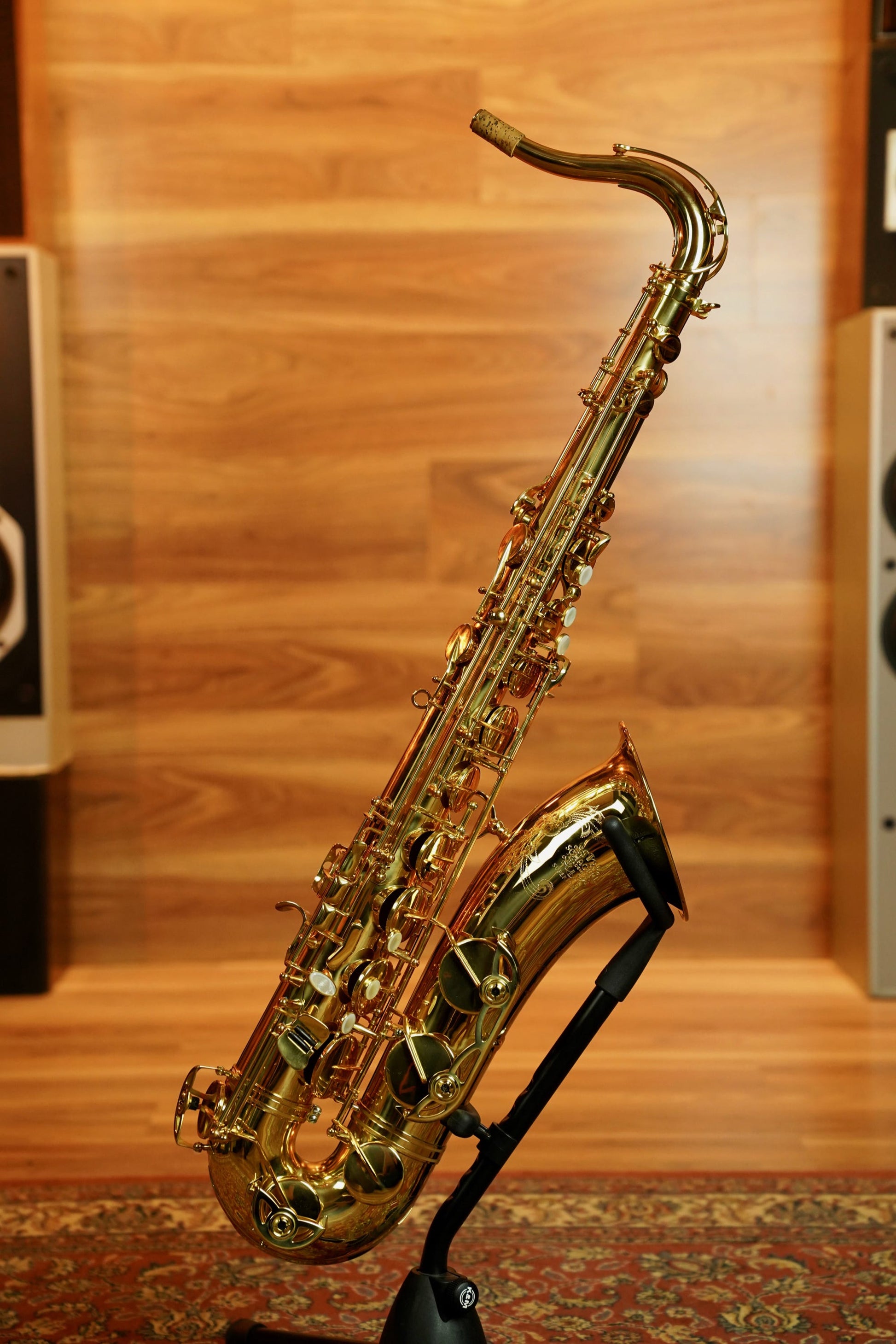 Schagerl Superior Pro Gold Lacquered Tenor saxophone (SLT-2L)
