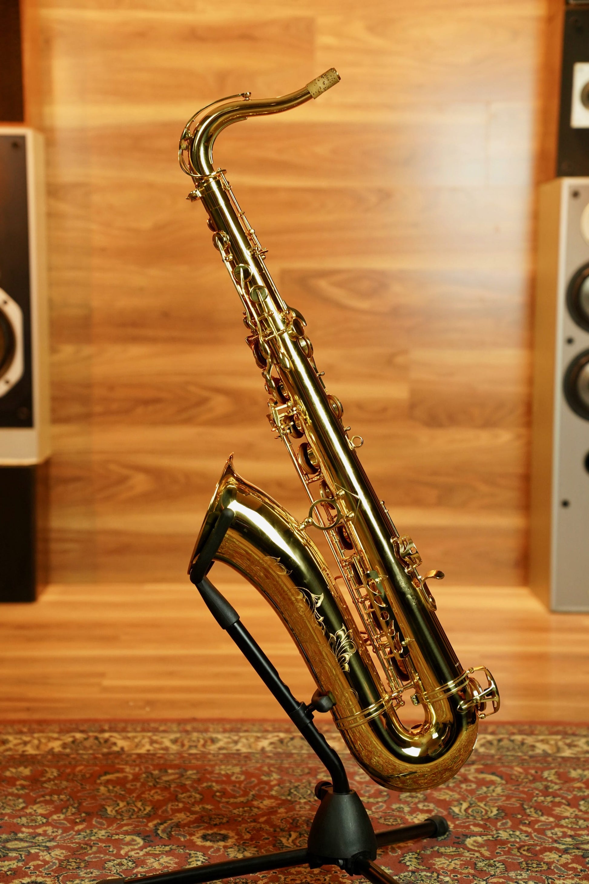 Schagerl Superior Pro Gold Lacquered Tenor saxophone (SLT-2L)
