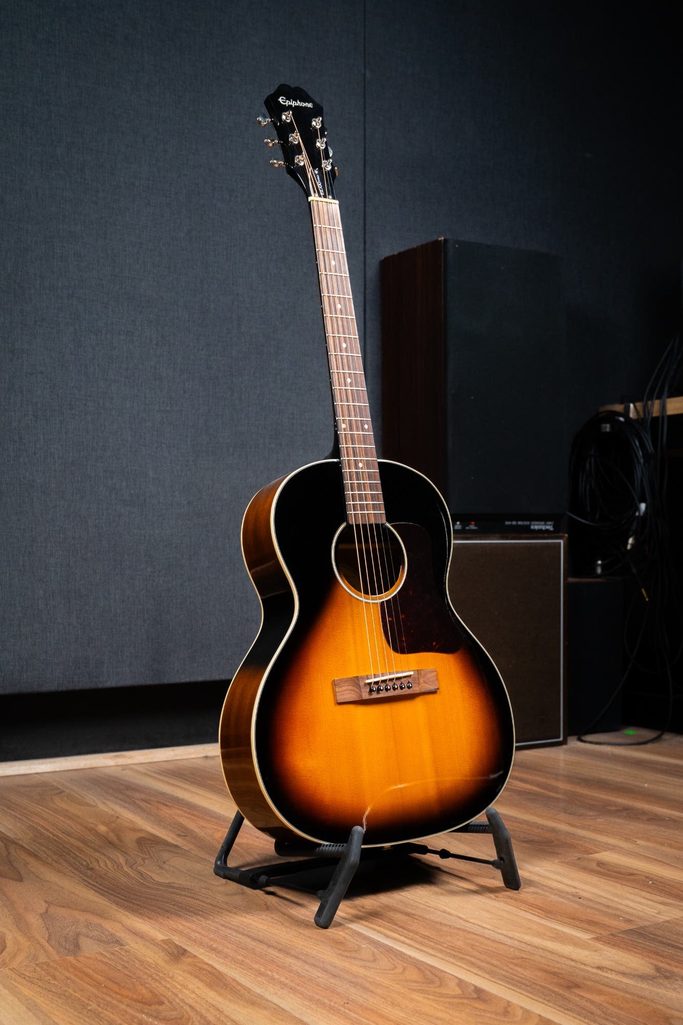 Epiphone EL-00 Parlour Guitar w/Pickup - Pre-Owned