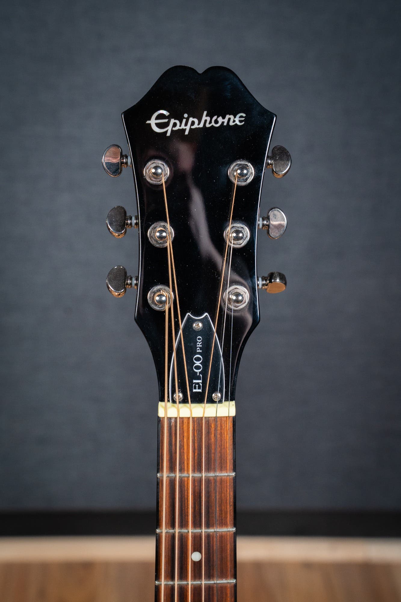 Epiphone EL-00 Parlour Guitar w/Pickup - Pre-Owned