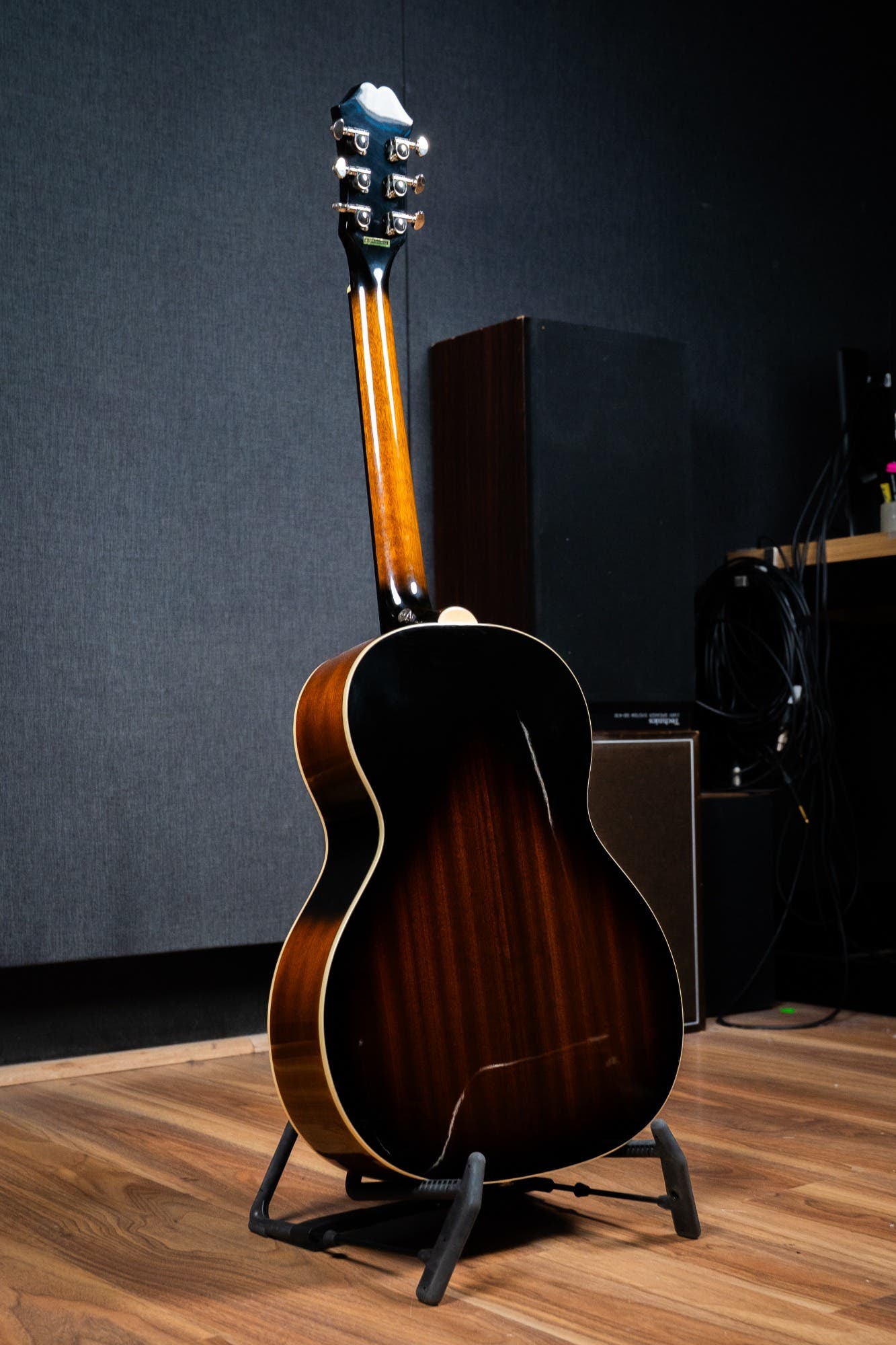 Epiphone EL-00 Parlour Guitar w/Pickup - Pre-Owned