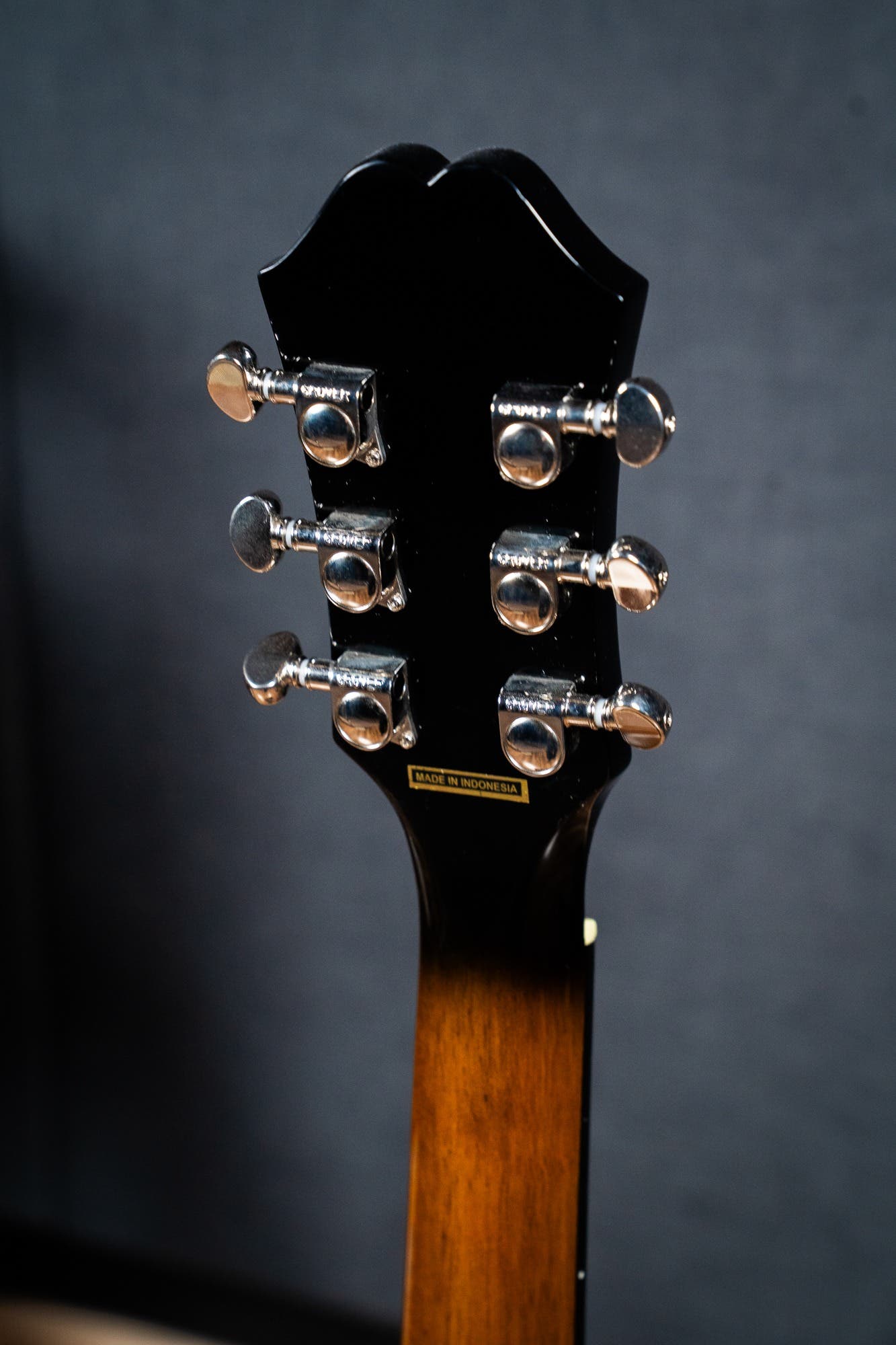 Epiphone EL-00 Parlour Guitar w/Pickup - Pre-Owned