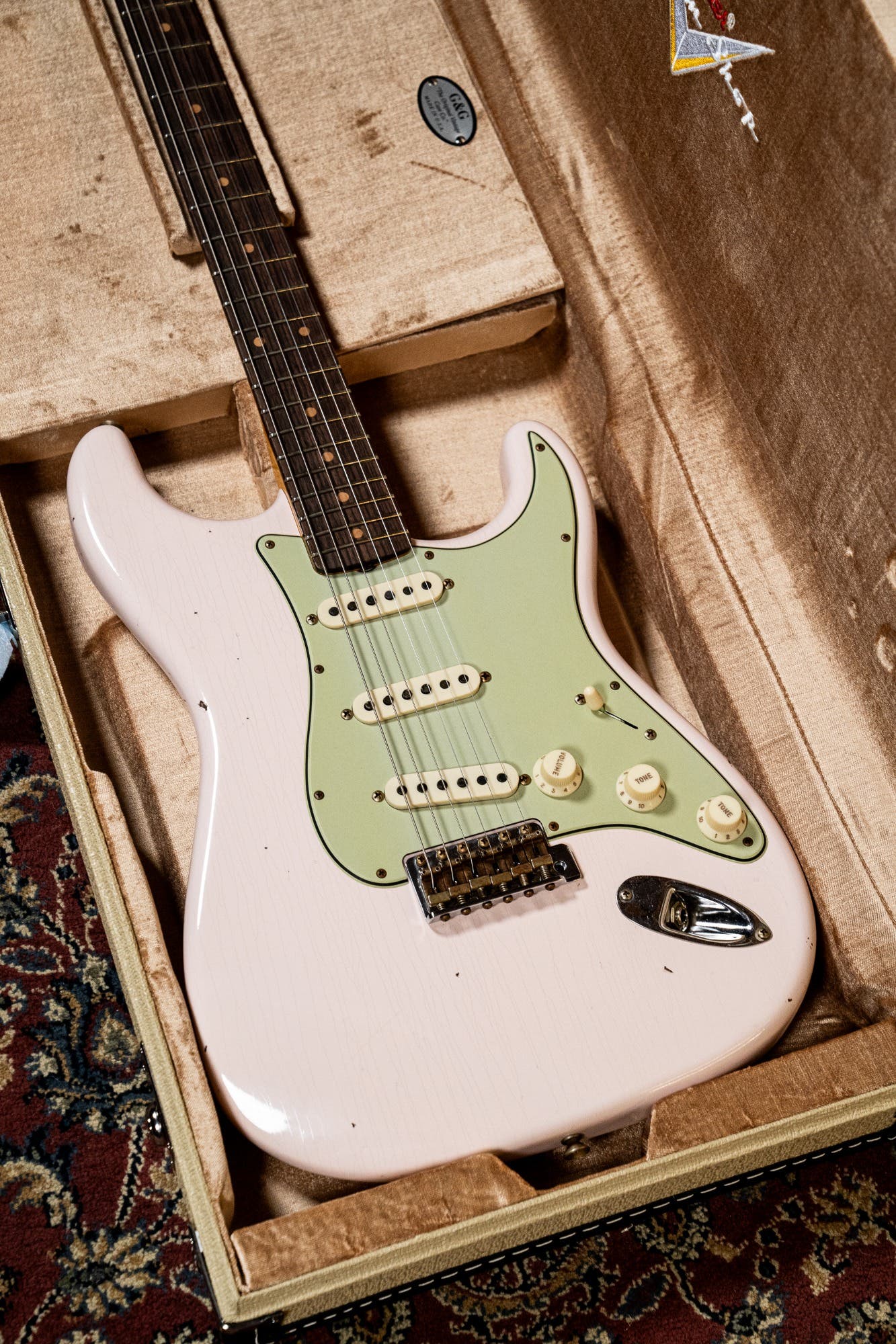 Fender Custom Shop '59 Stratocaster - Journeyman Relic - Super Faded Aged Shell Pink (#CS150402)