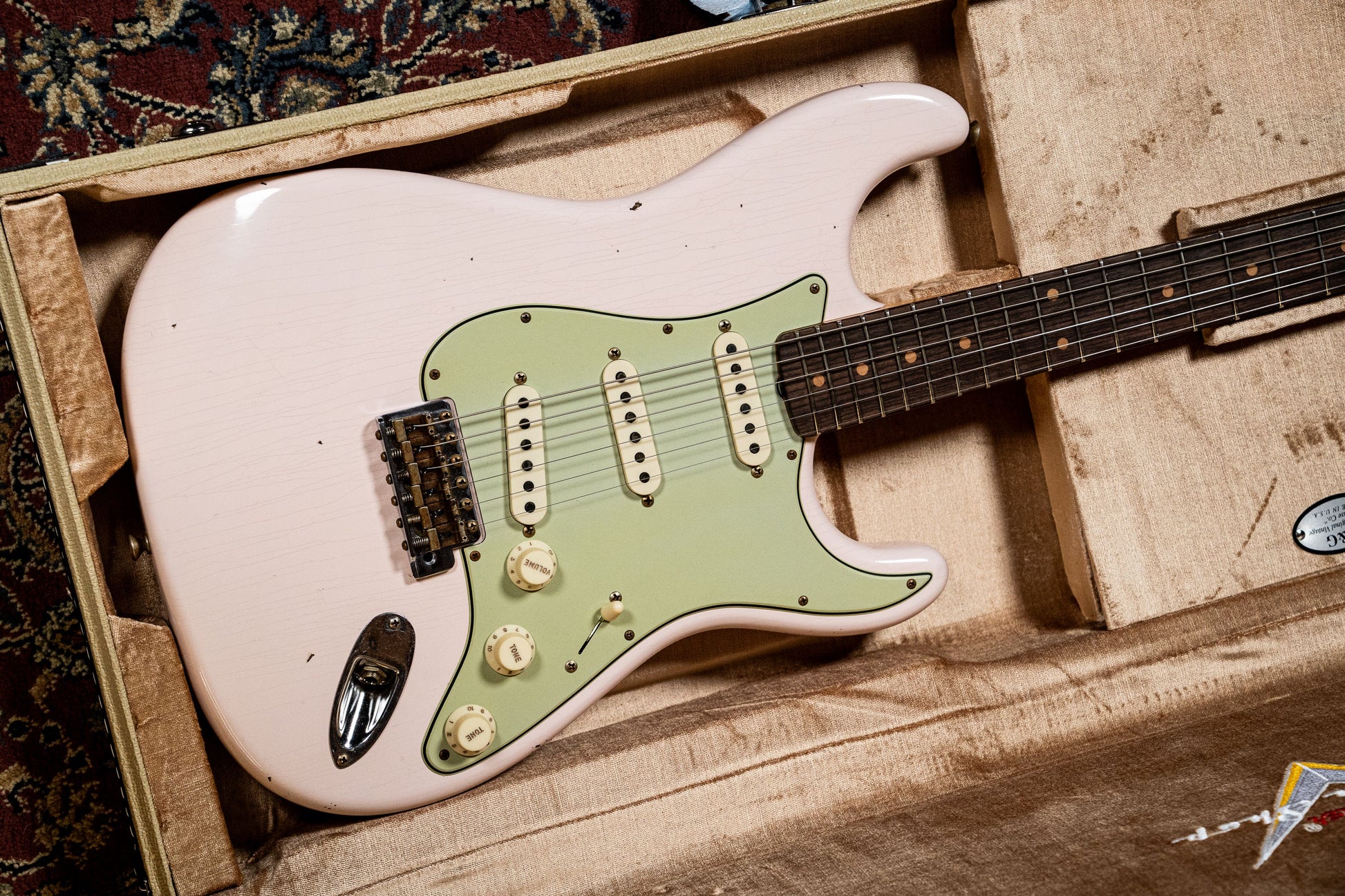 Fender Custom Shop '59 Stratocaster - Journeyman Relic - Super Faded Aged Shell Pink (#CS150402)