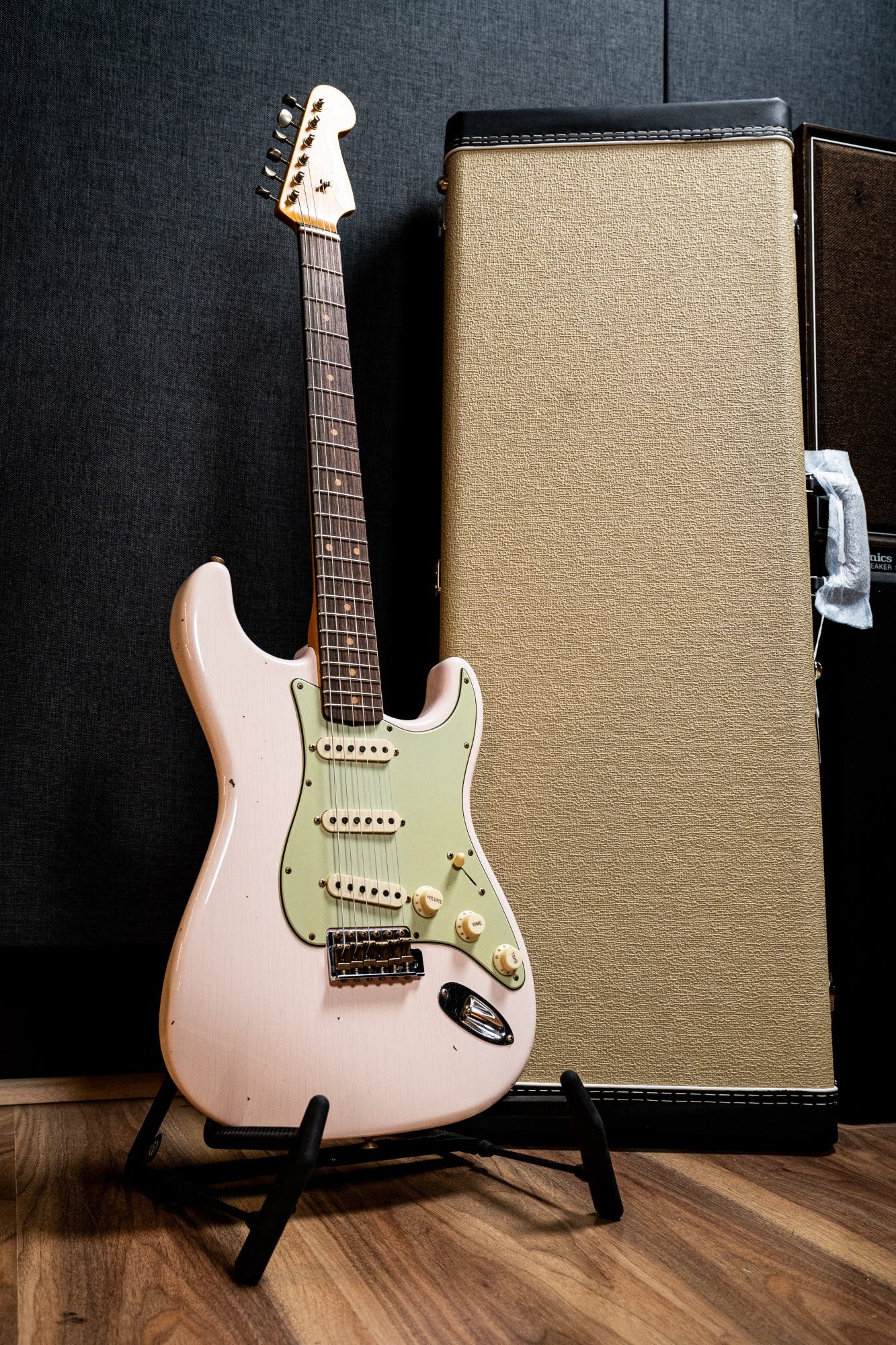Fender Custom Shop '59 Stratocaster - Journeyman Relic - Super Faded Aged Shell Pink (#CS150402)