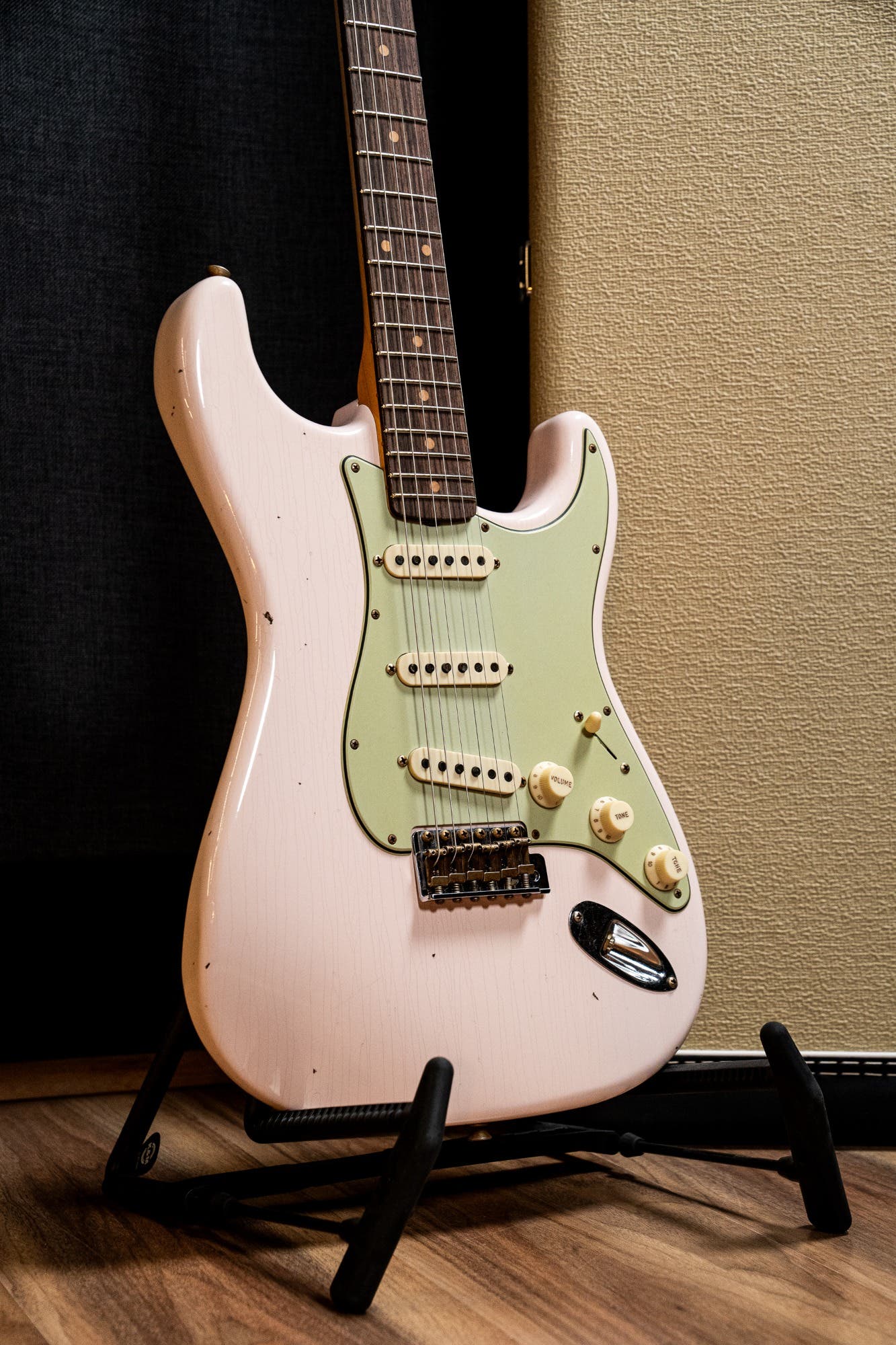 Fender Custom Shop '59 Stratocaster - Journeyman Relic - Super Faded Aged Shell Pink (#CS150402)