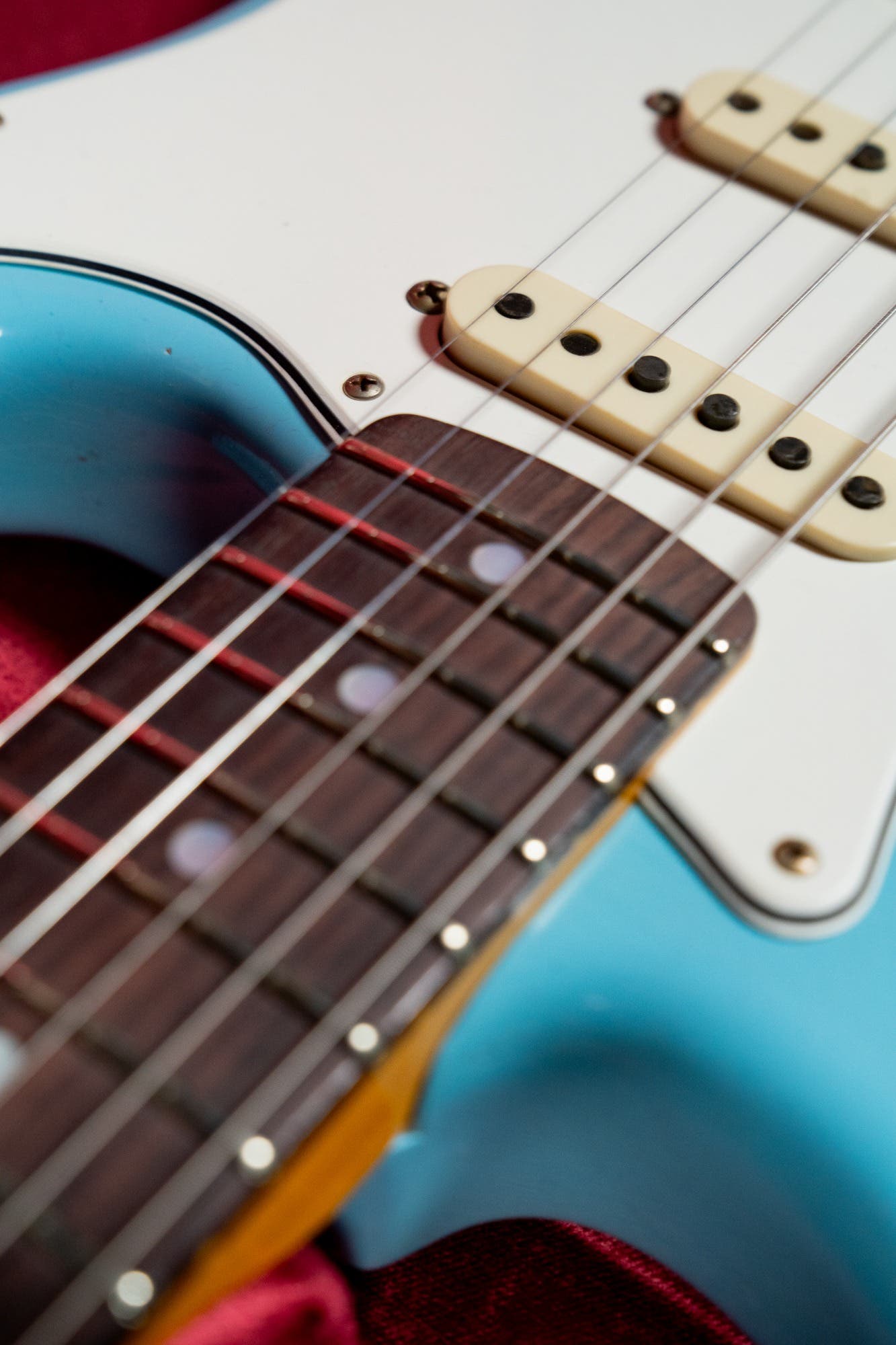 Fender Custom Shop Limited Edition Fat '64 Stratocaster - Journeyman Relic - Aged Daphne Blue RW (#L11639)