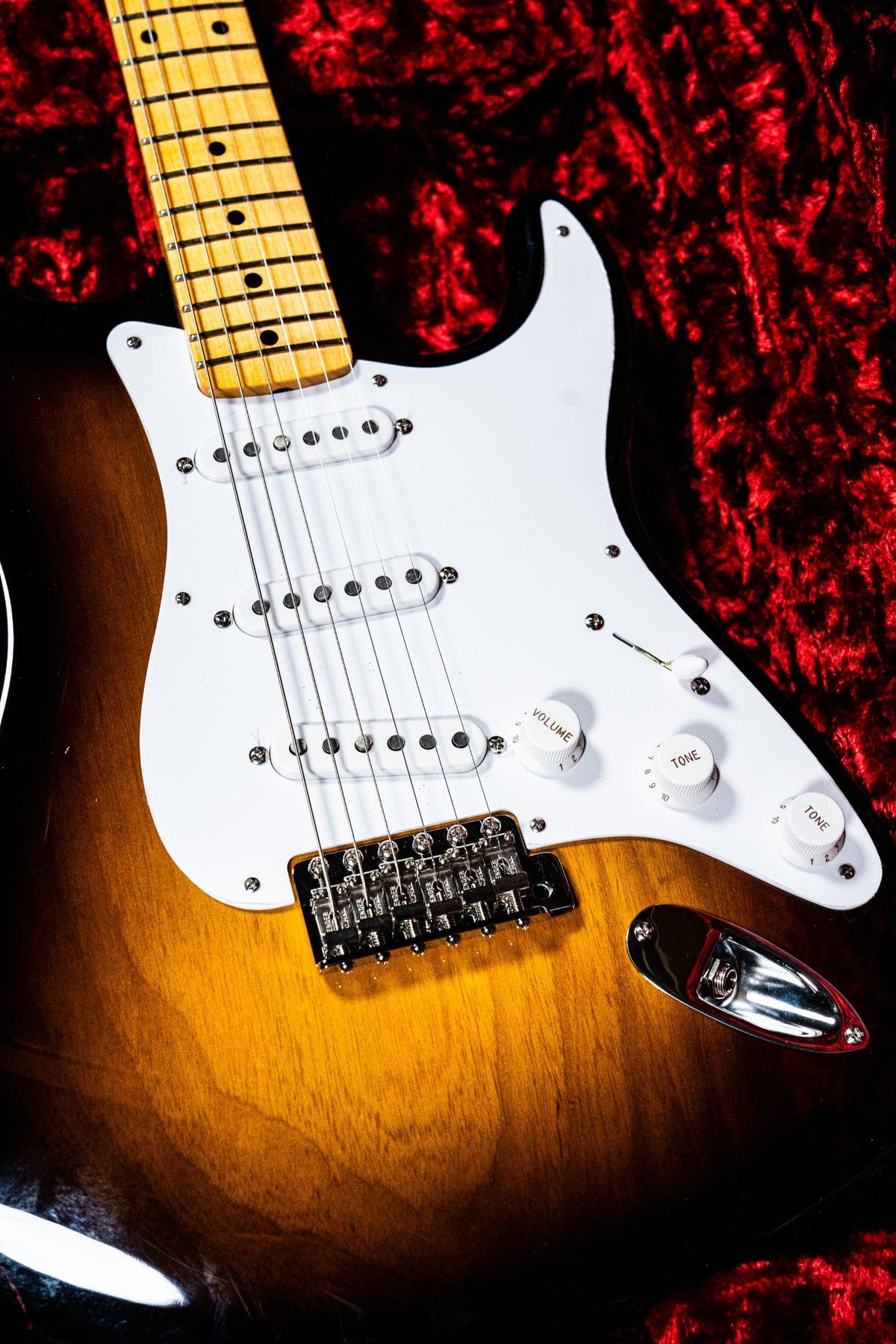 Fender Limited Edition 70th Anniversary 1954 Stratocaster  - NOS - Wide-Fade 2-Color Sunburst