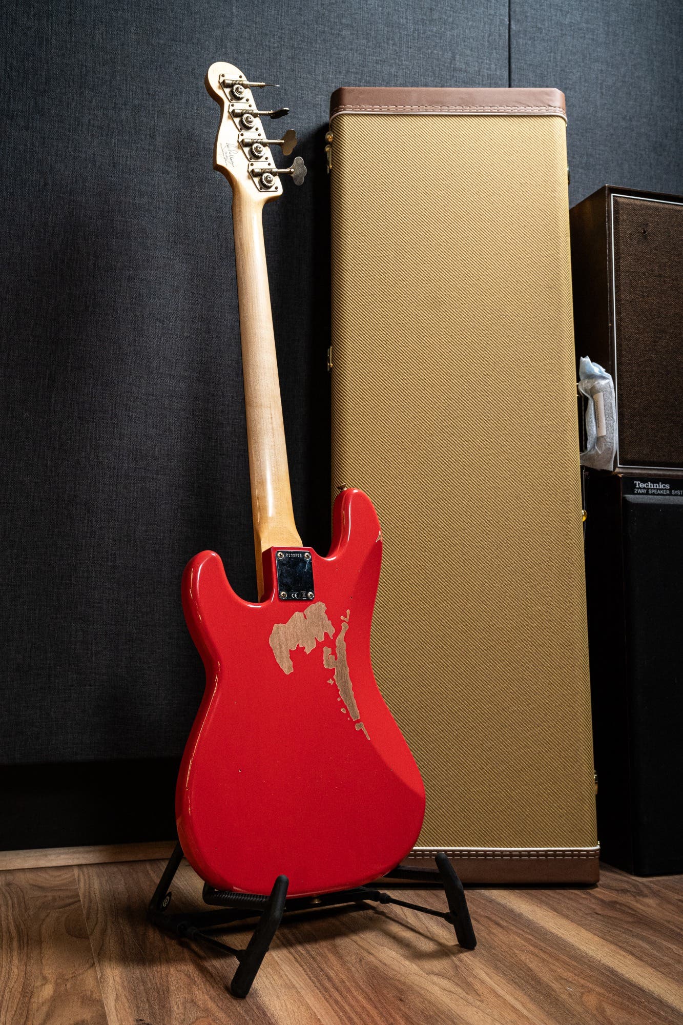 Fender Pino Palladino Signature Precision Bass - Fiesta Red over Desert Sand