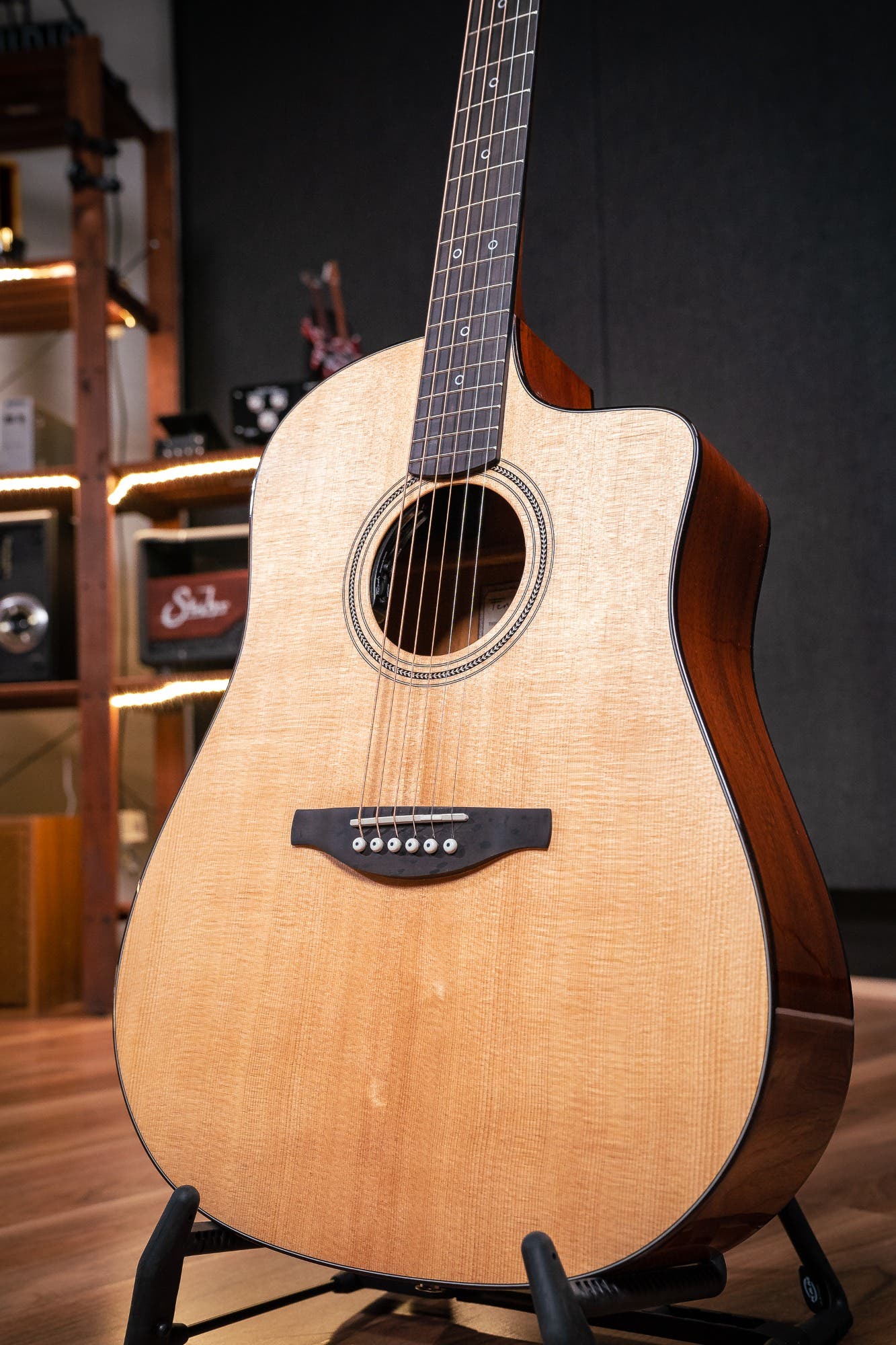 Fenech Guitars Traditional D78C Acoustic Electric Guitar w/Case - Mahogany