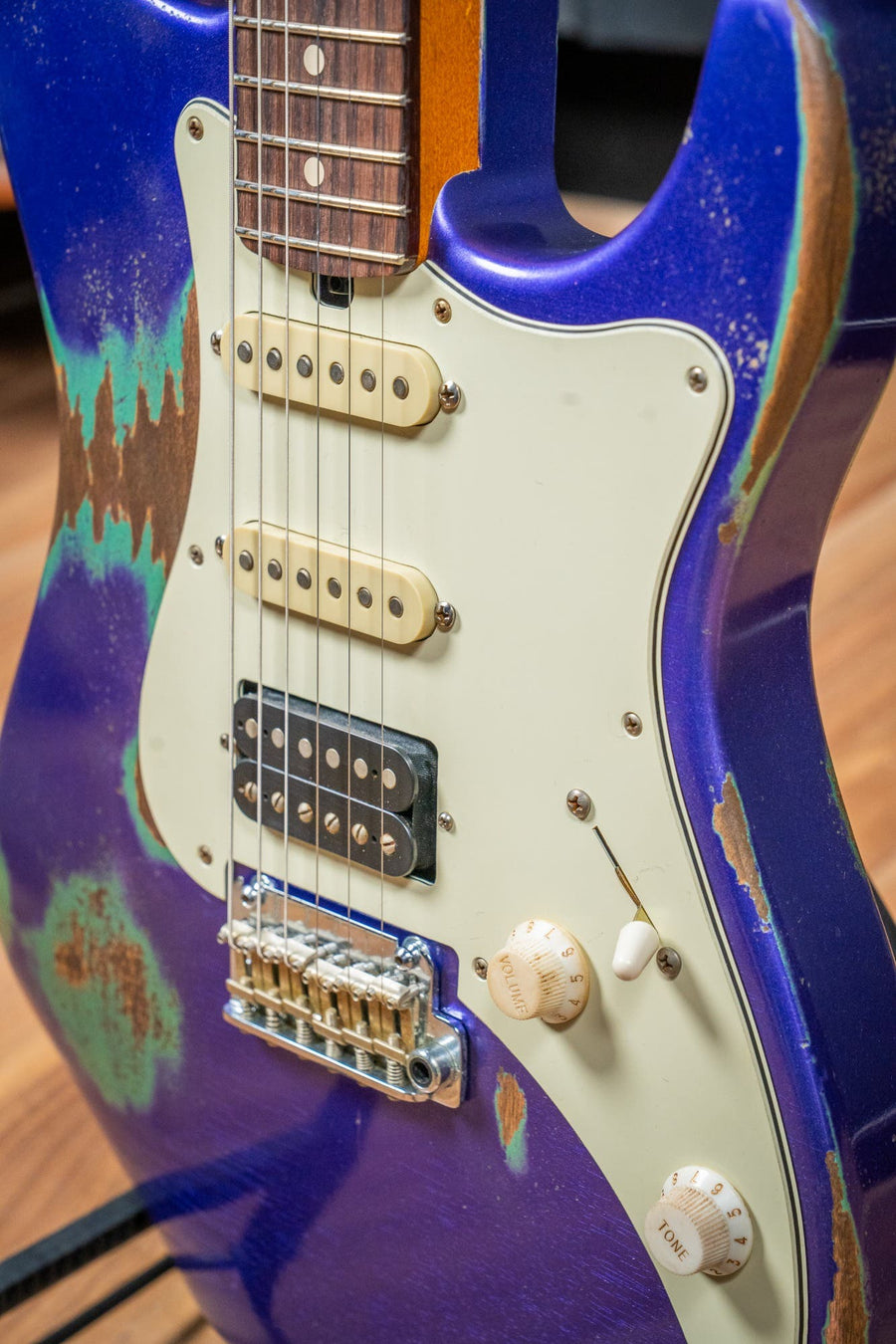 Friedman Vintage S HSS - Rosewood FB - Nitro Heavy Aged Purple Metallic Over Sage Green