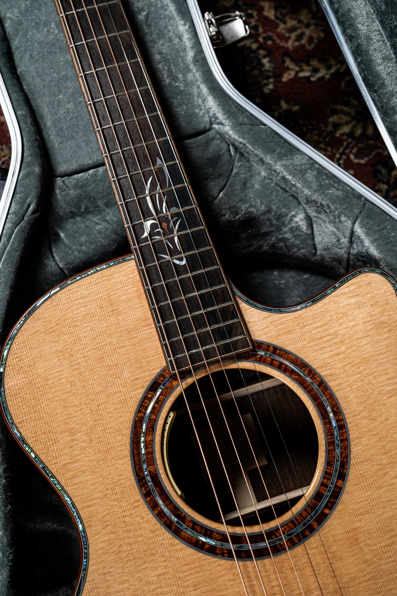 Furch Guitars RED SR Orchestral Cutaway Guitar w/LR Baggs Anthem + Case