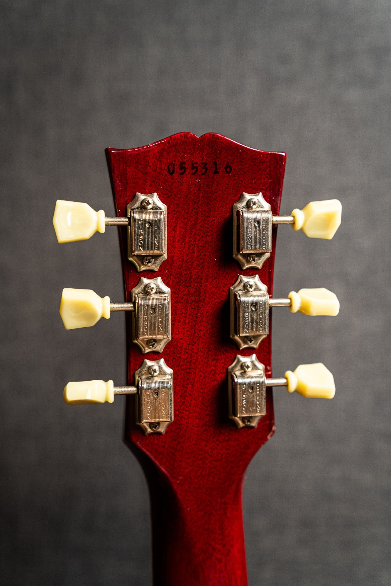 Gibson 2005 Les Paul Classic w/Case - Wine Red - Pre-Owned