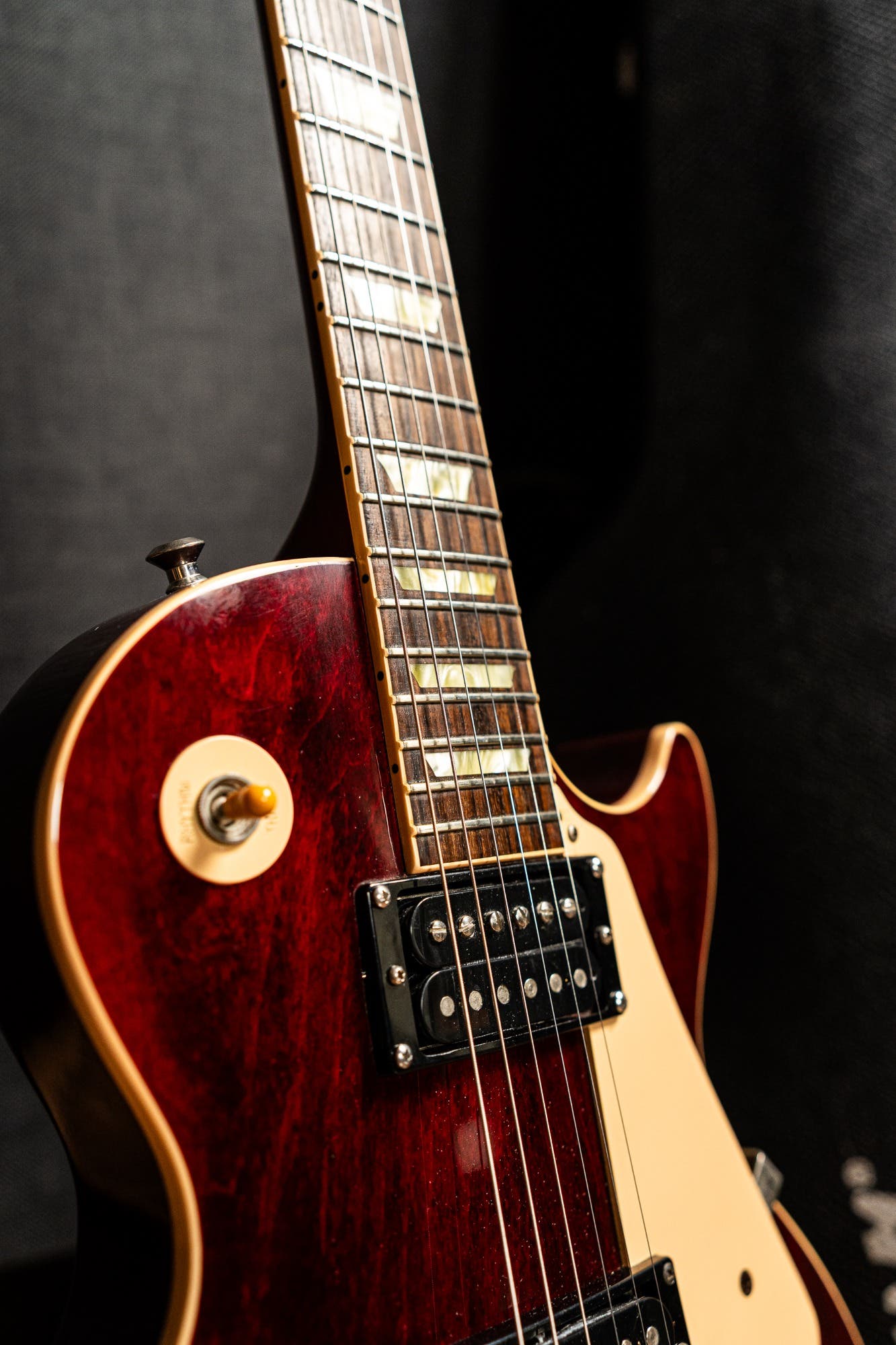 Gibson 2005 Les Paul Classic w/Case - Wine Red - Pre-Owned