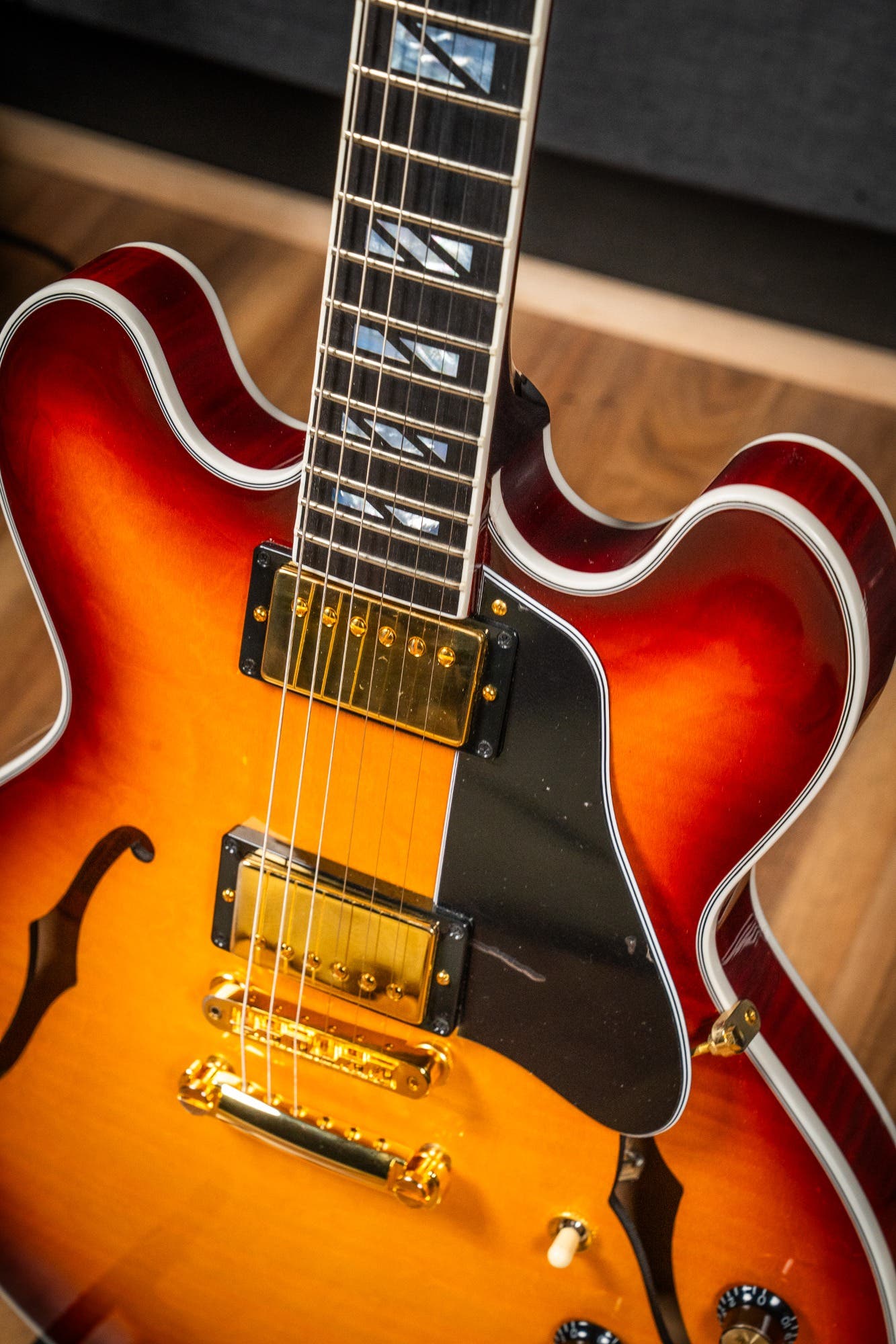 Gibson ES-335 Supreme - Bourbon Burst - Pre-Owned