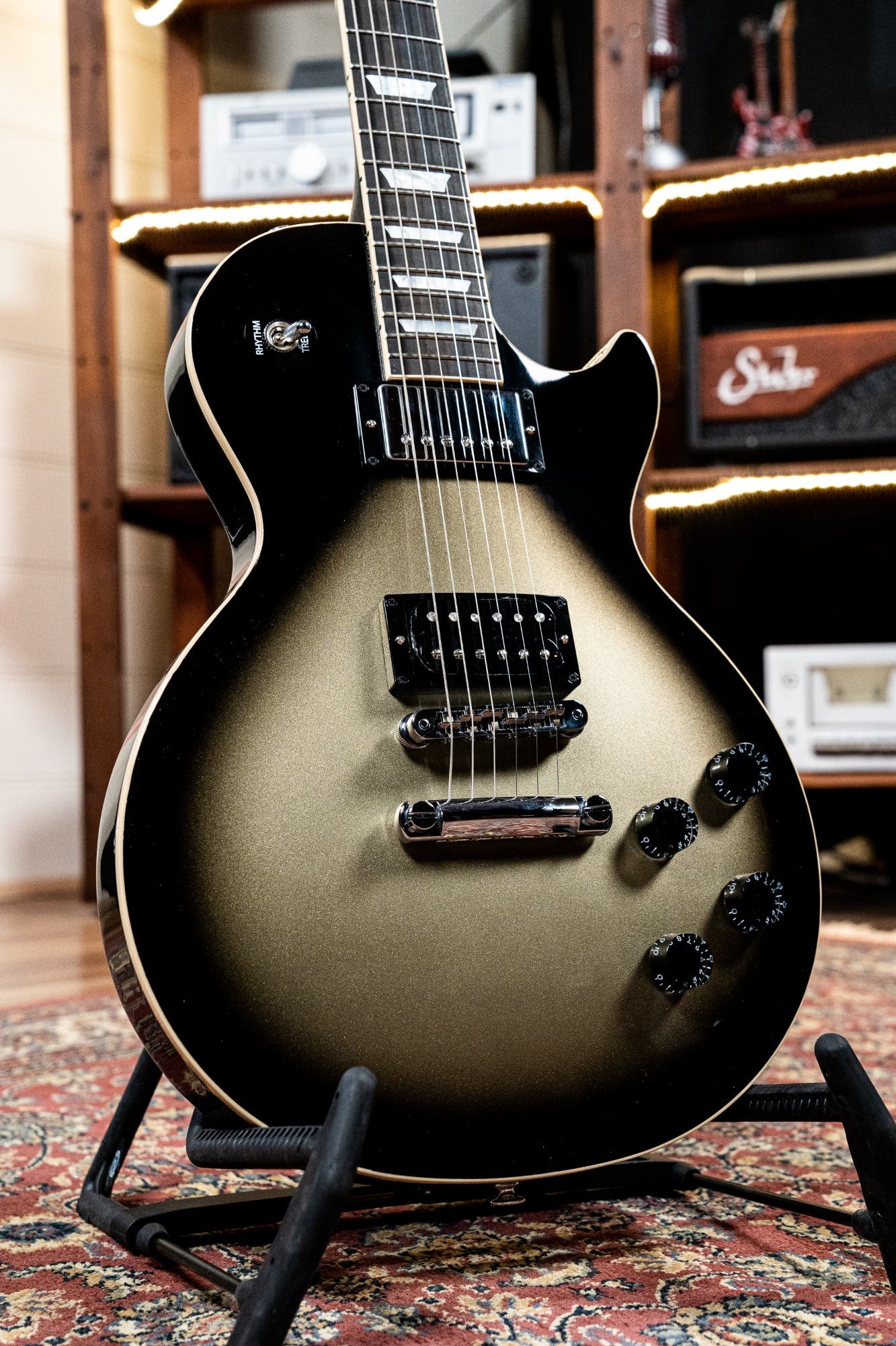 Gibson Adam Jones Les Paul Standard w/Case -  Antique Silverburst