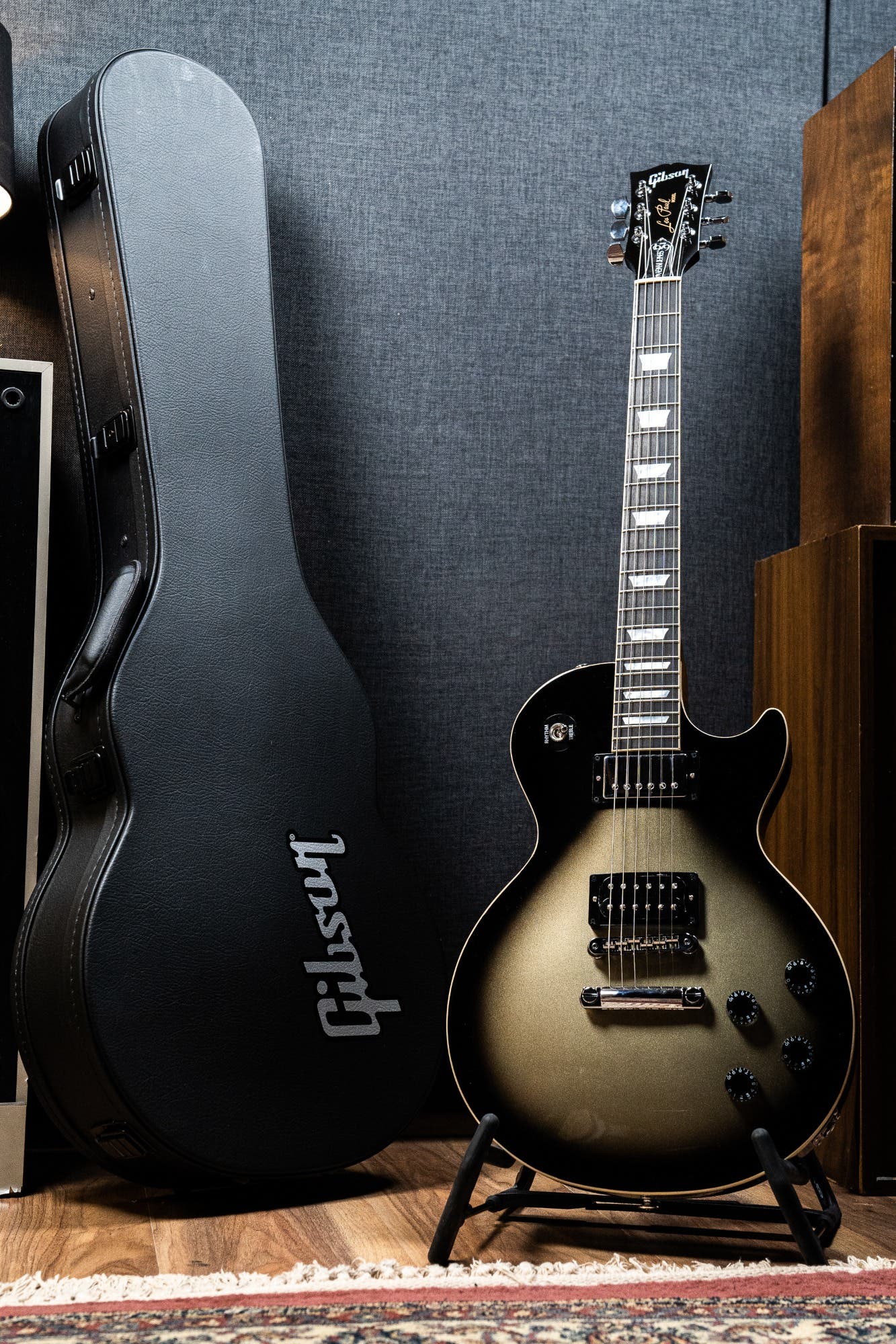 Gibson Adam Jones Les Paul Standard w/Case -  Antique Silverburst