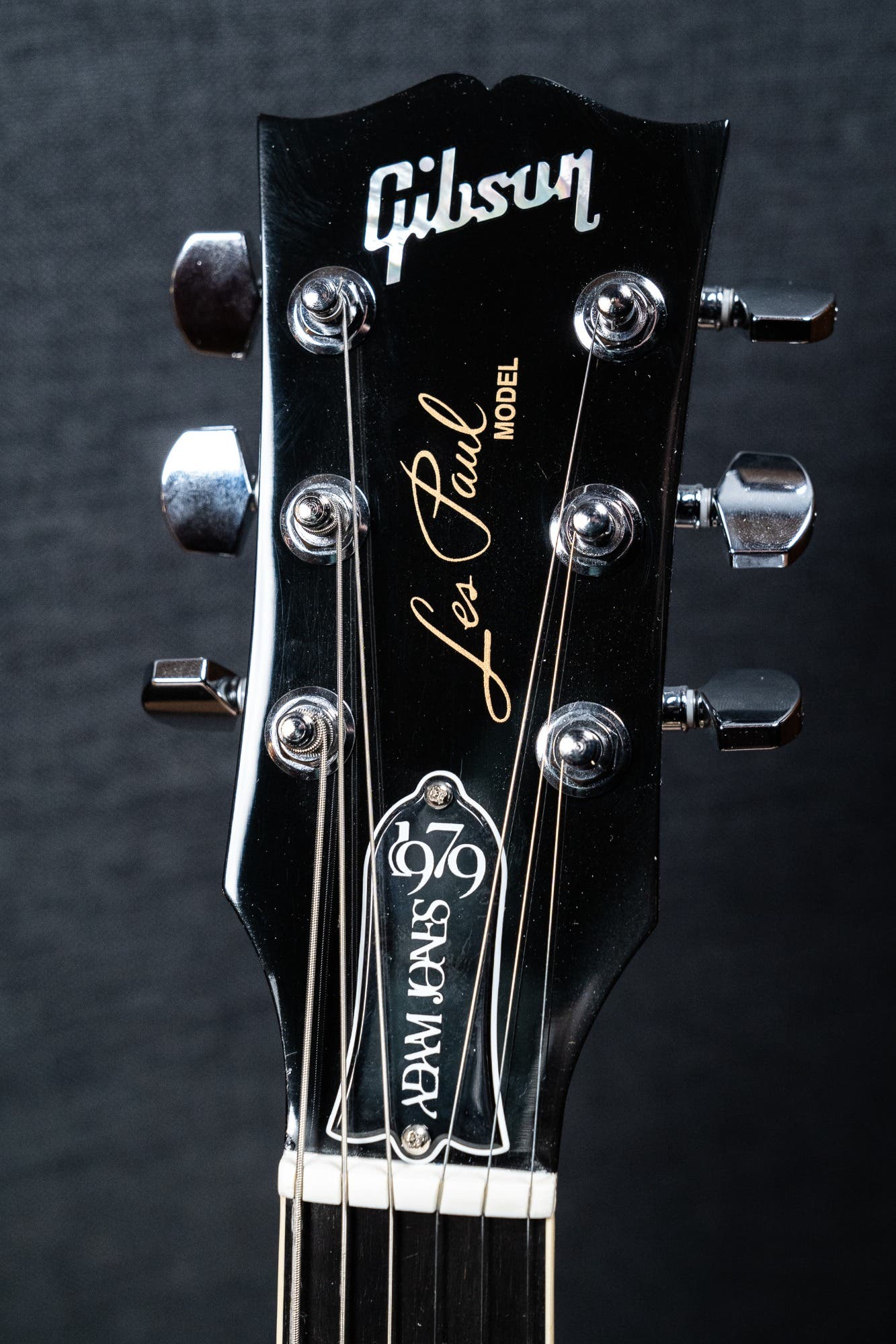 Gibson Adam Jones Les Paul Standard w/Case -  Antique Silverburst