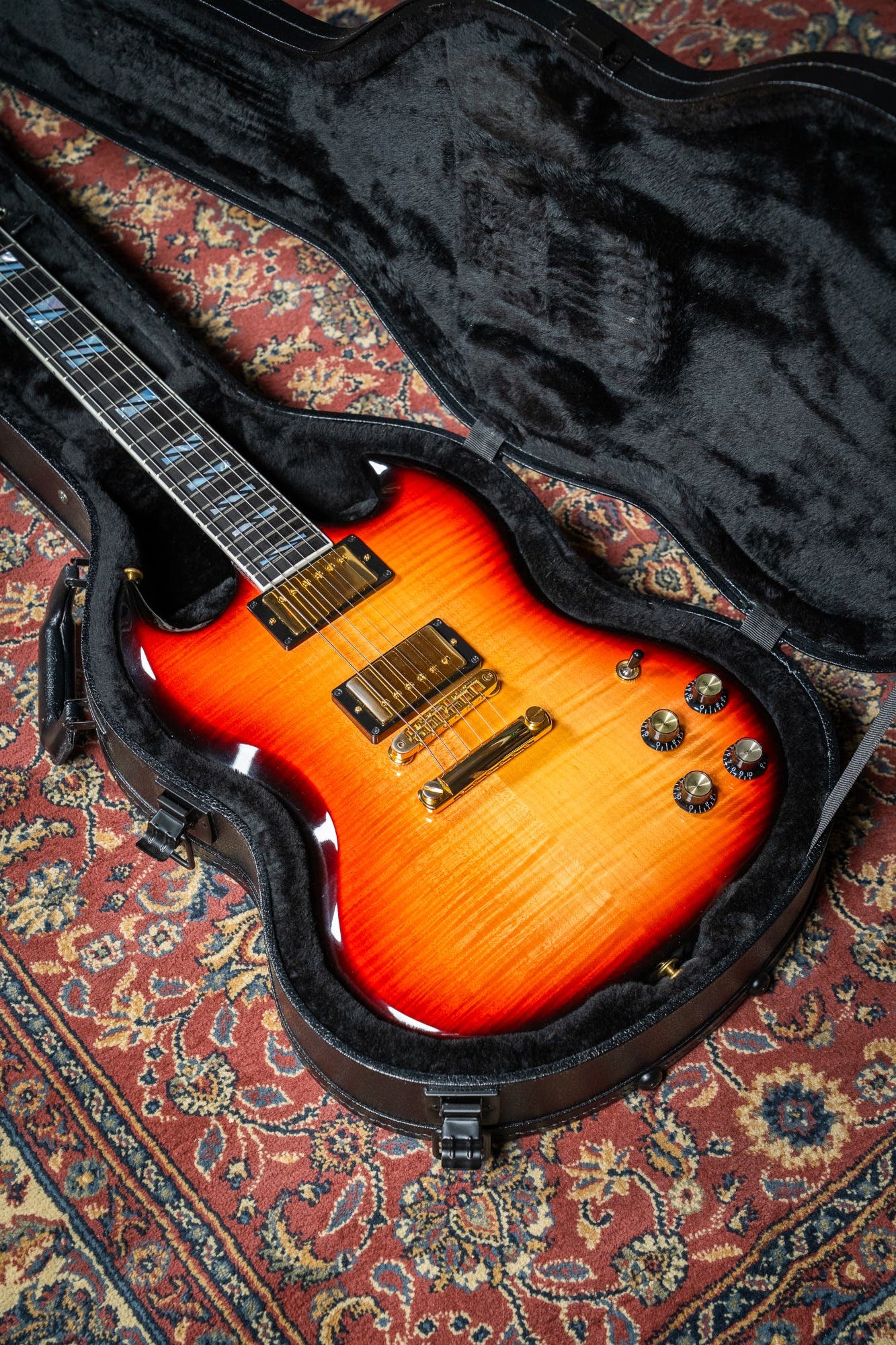 Gibson SG Supreme w/Case - Fireburst - Pre-Owned