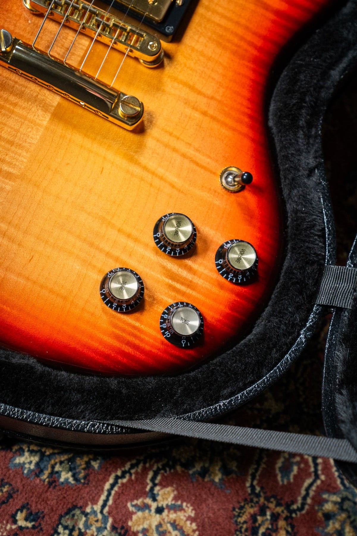 Gibson SG Supreme w/Case - Fireburst - Pre-Owned