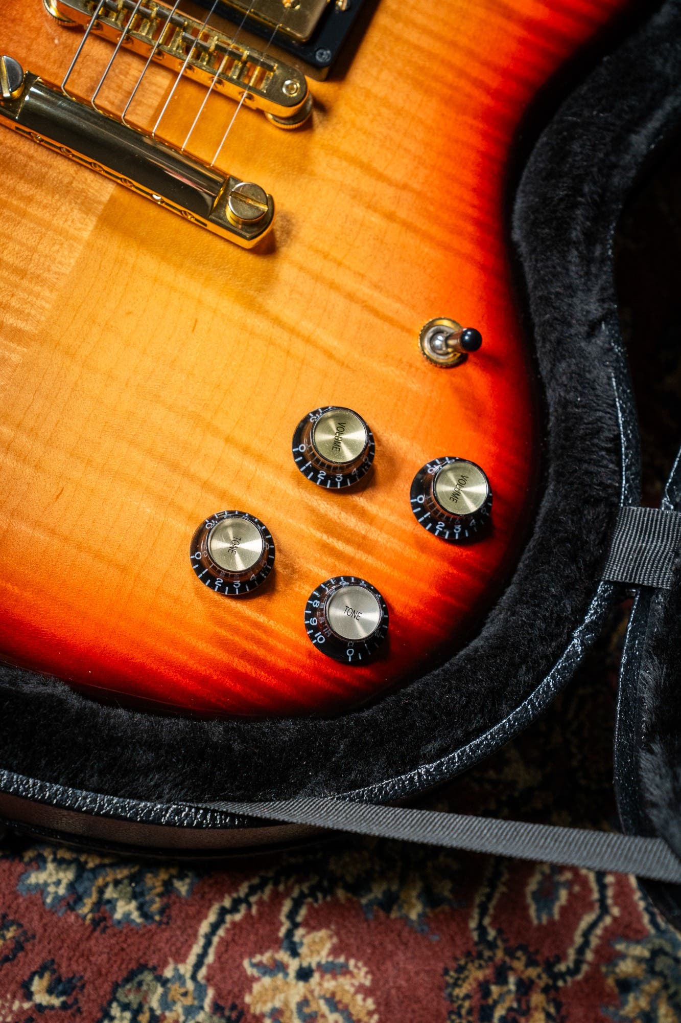 Gibson SG Supreme w/Case - Fireburst - Pre-Owned