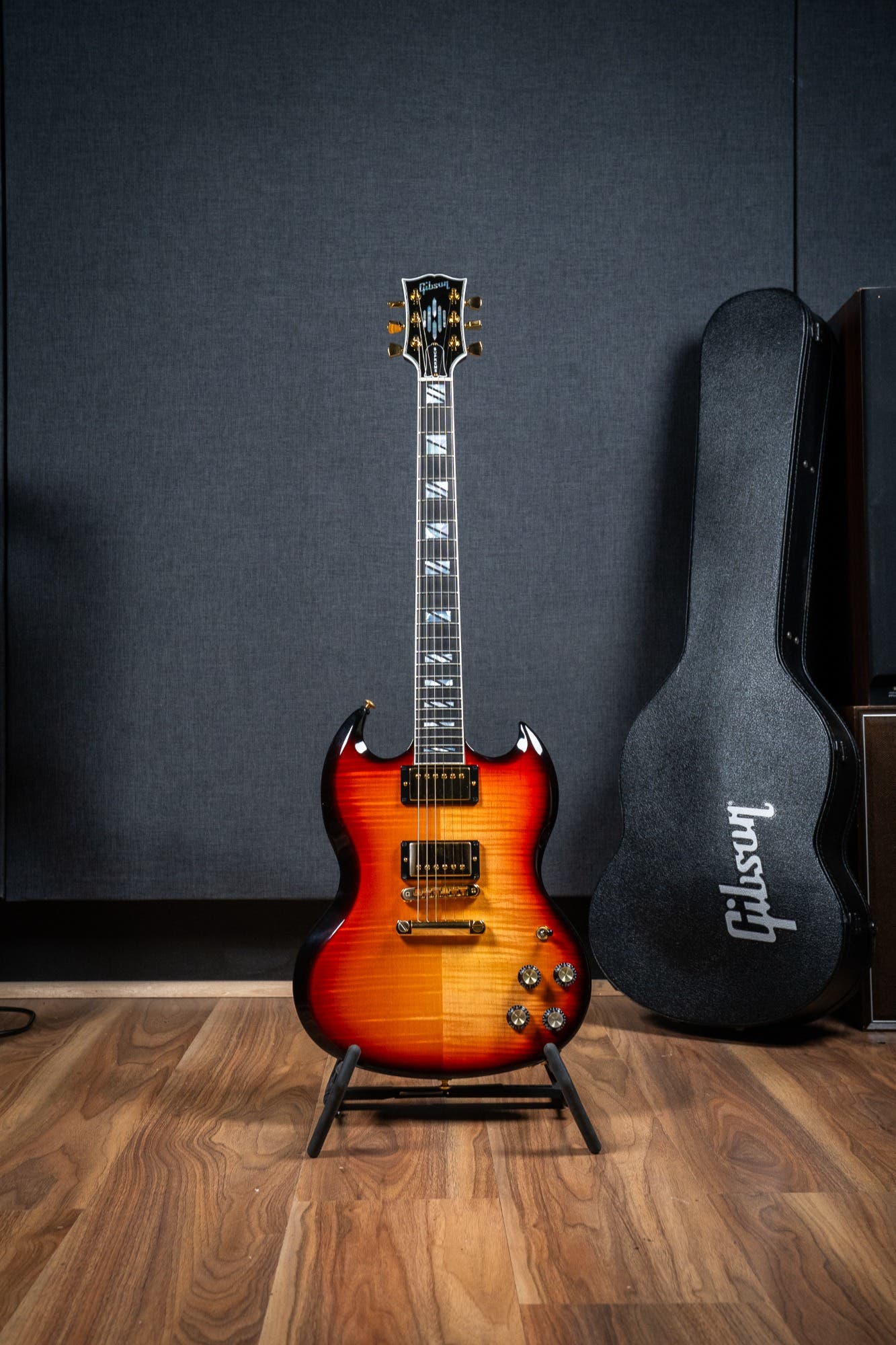 Gibson SG Supreme w/Case - Fireburst - Pre-Owned